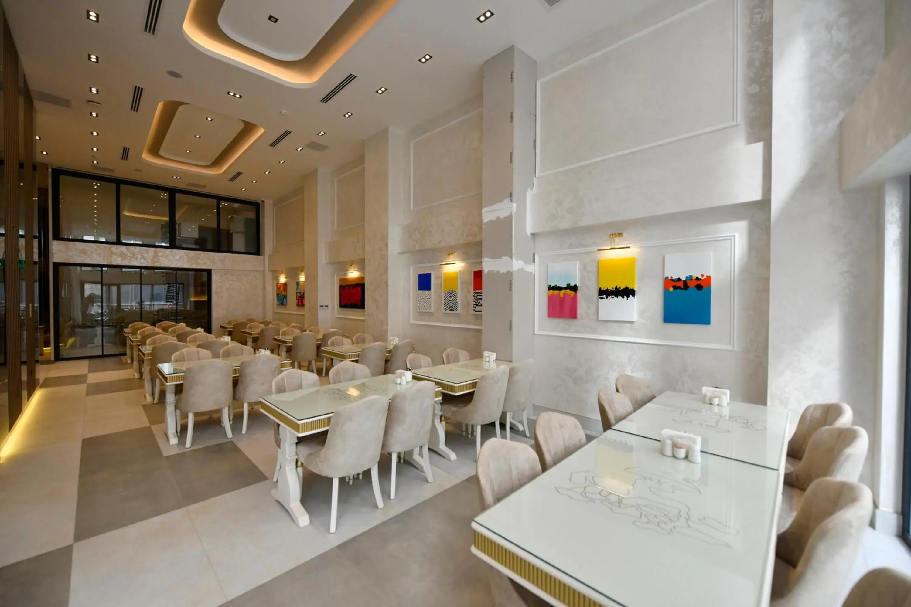 Restaurant/Places to Eat in Ghan Hotel