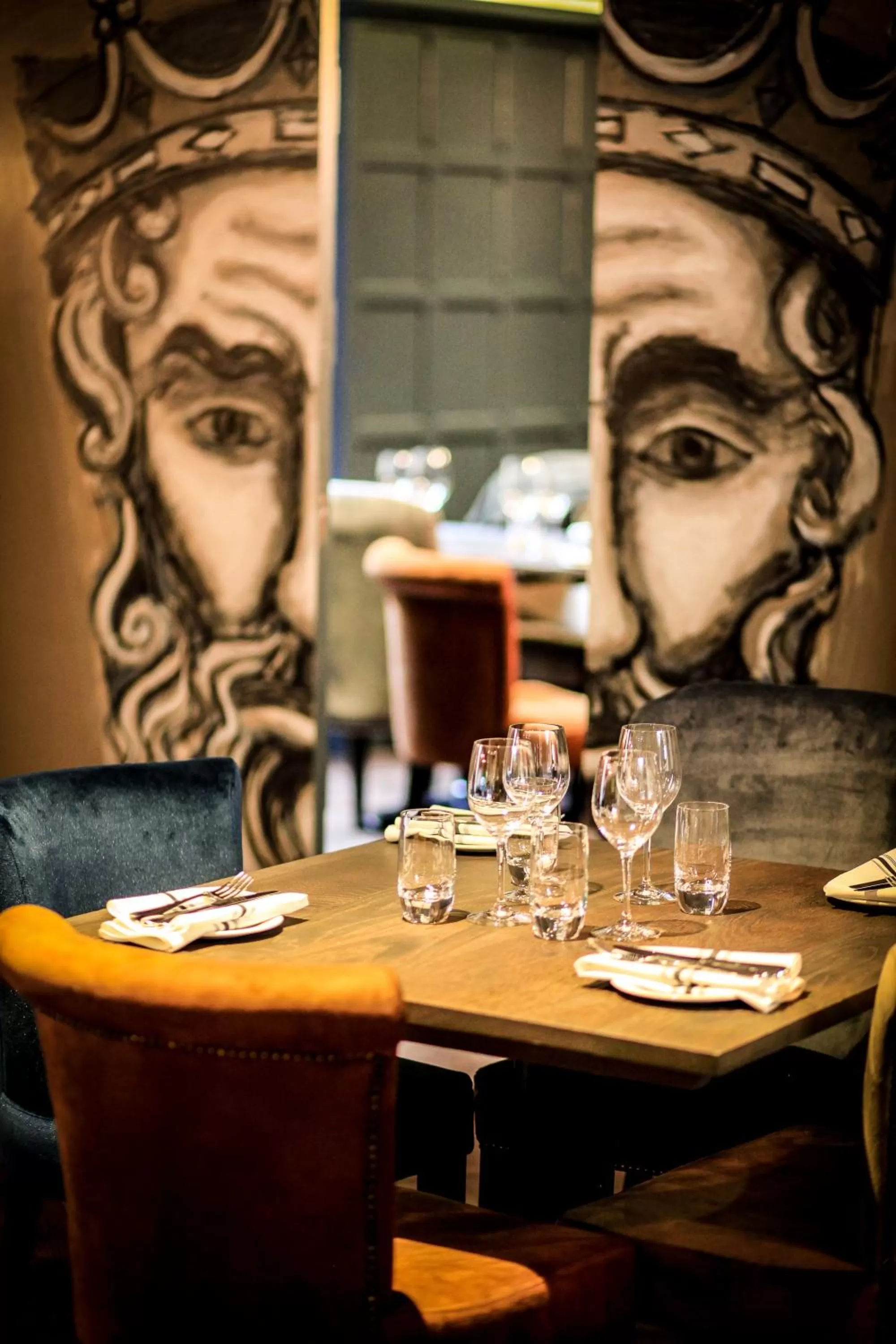 Decorative detail in Kings Head