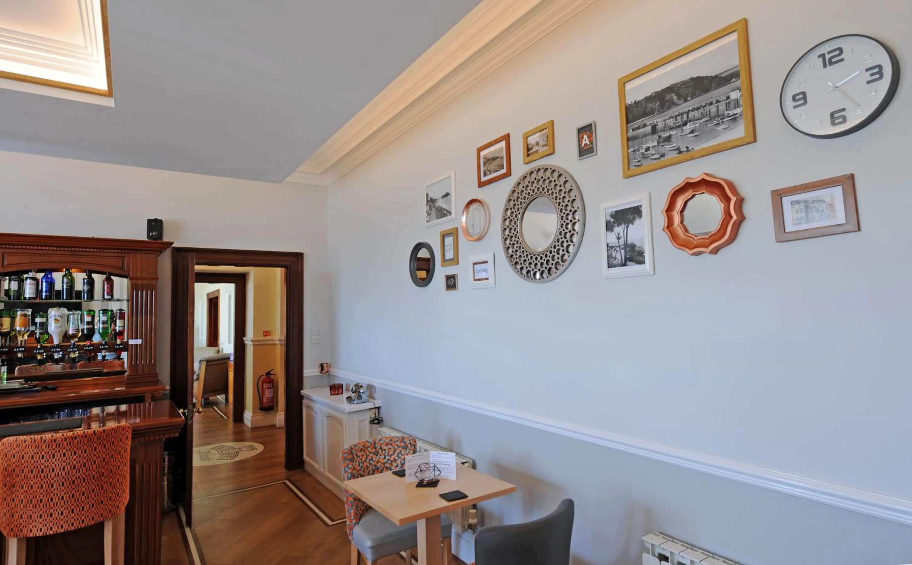 Lounge or bar in Atlantic Hotel