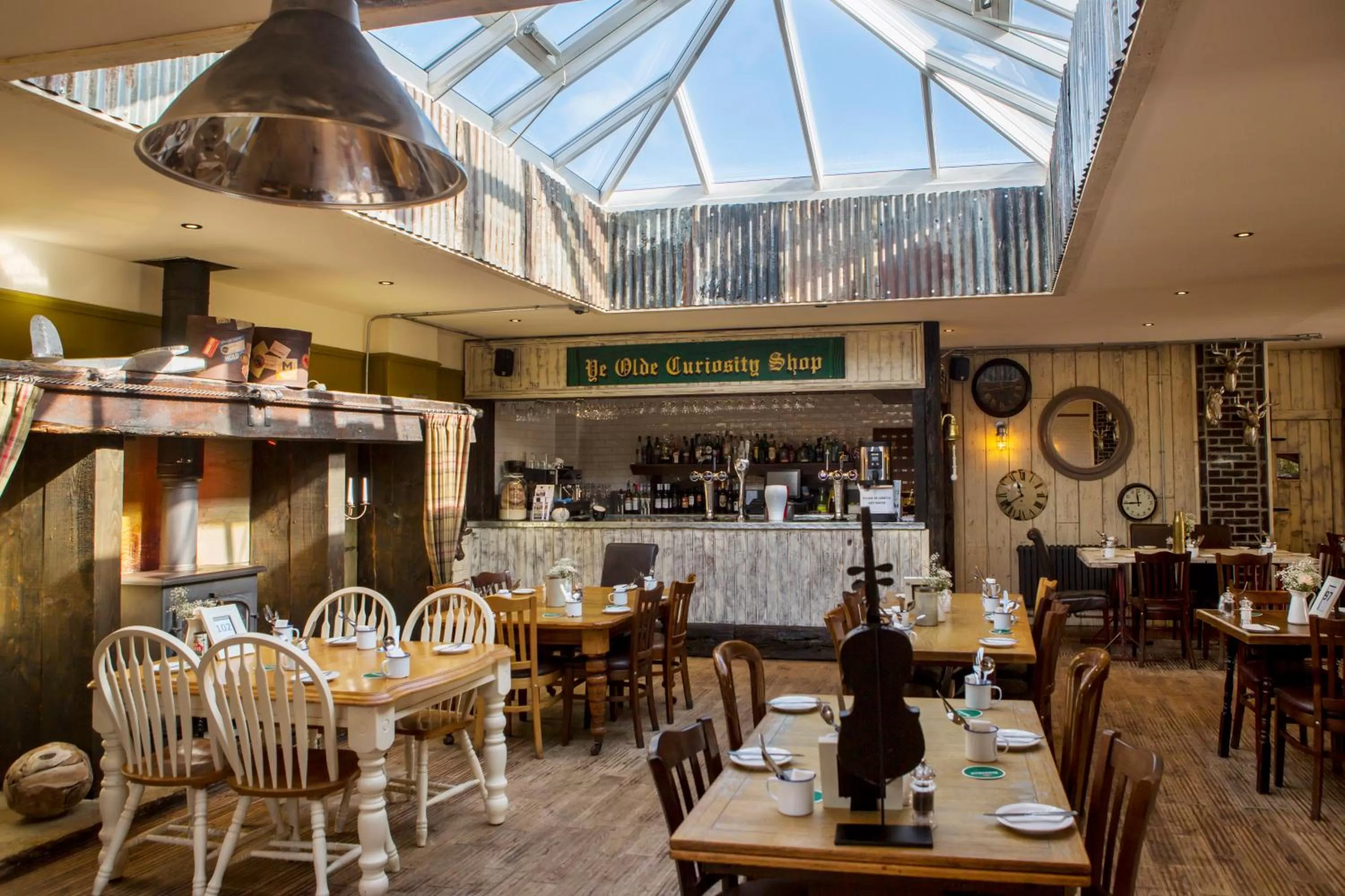 Restaurant/Places to Eat in South Causey Inn