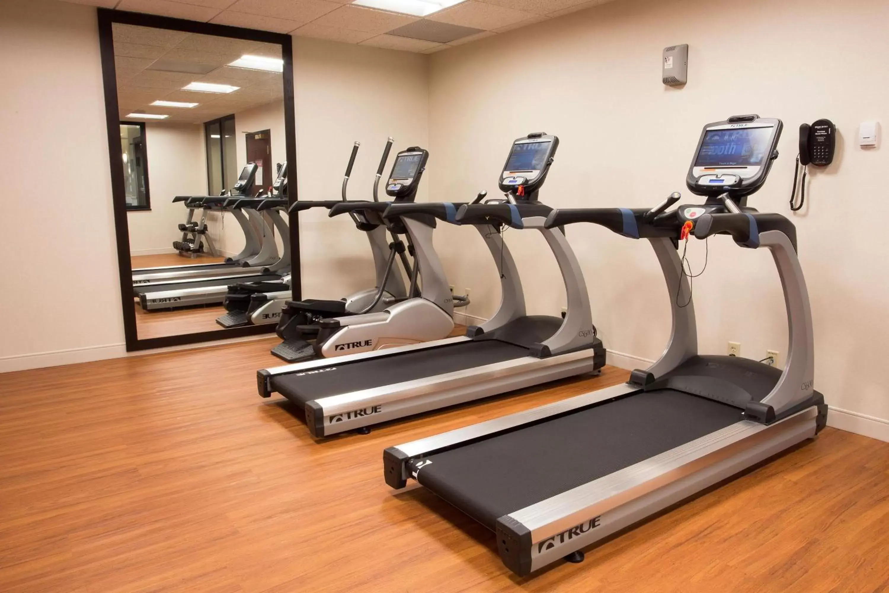 Activities, Fitness Center/Facilities in Drury Inn & Suites St. Louis Creve Coeur