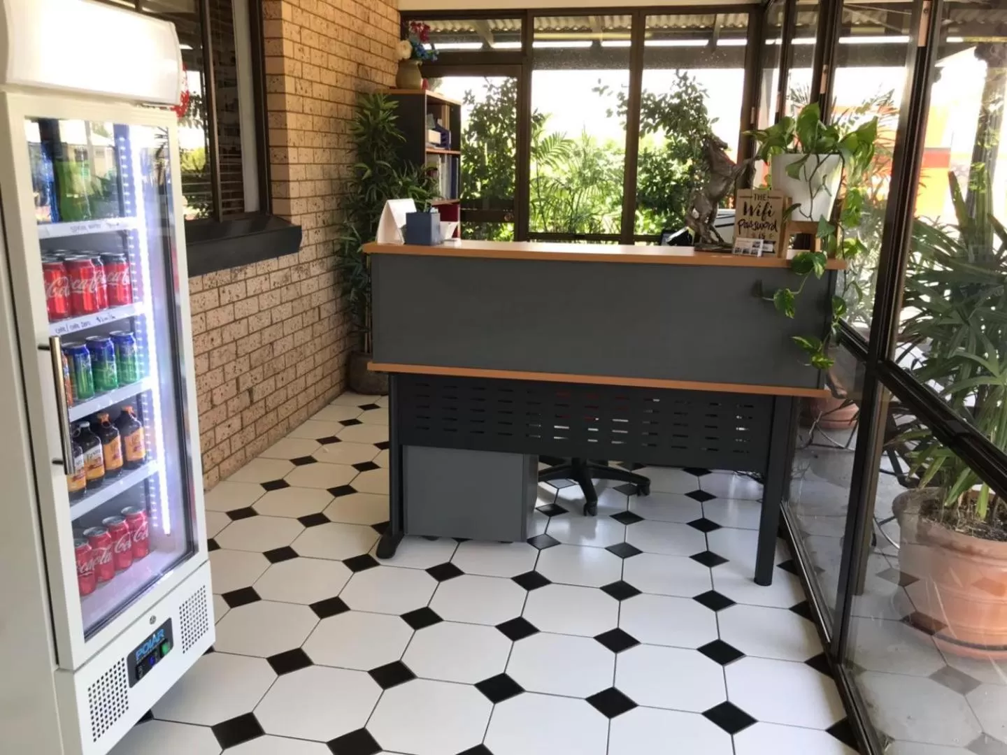 Non alcoholic drinks in Mandalay Motel