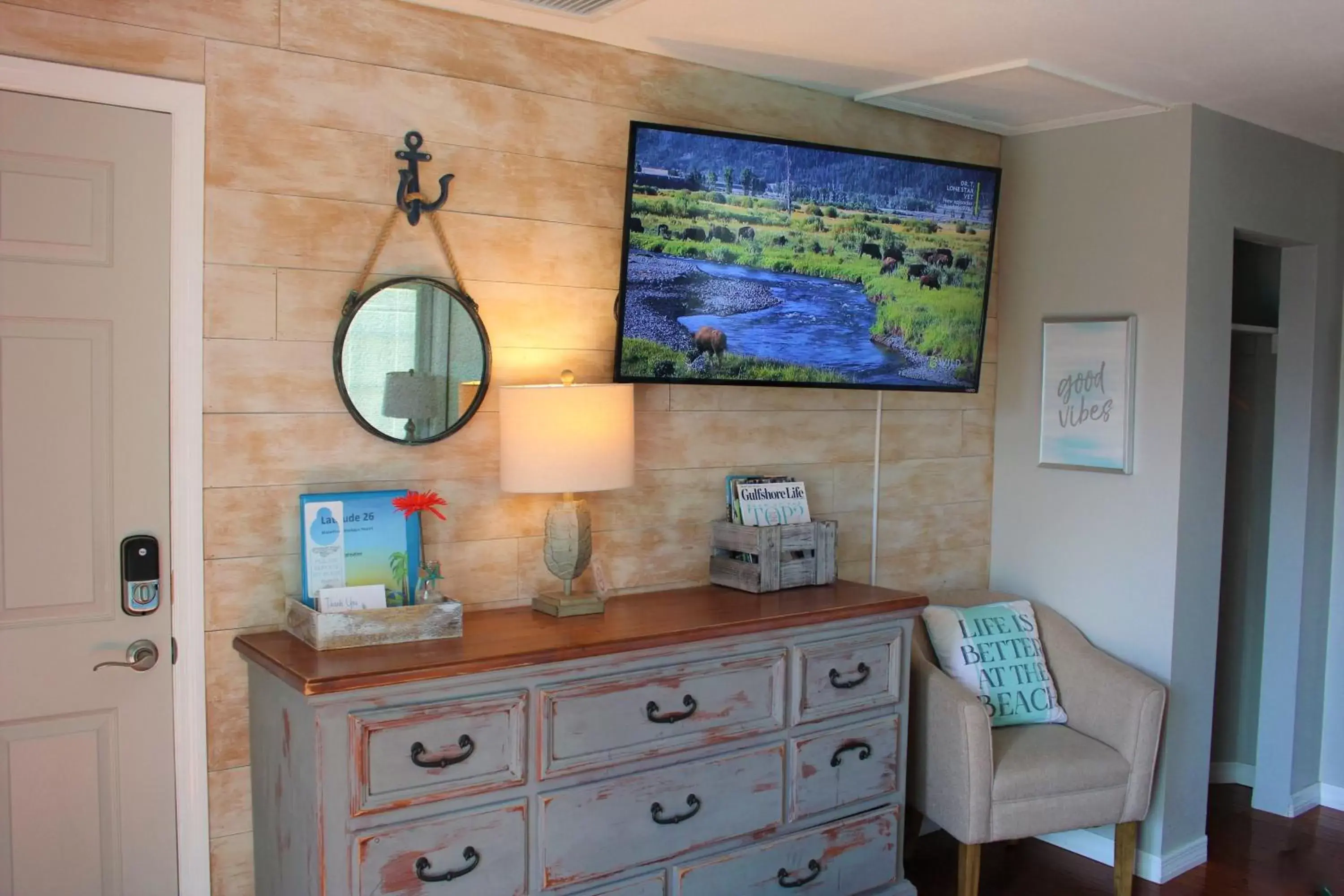 Decorative detail, TV/Entertainment Center in Latitude 26 Waterfront Boutique Resort - Bonita Springs