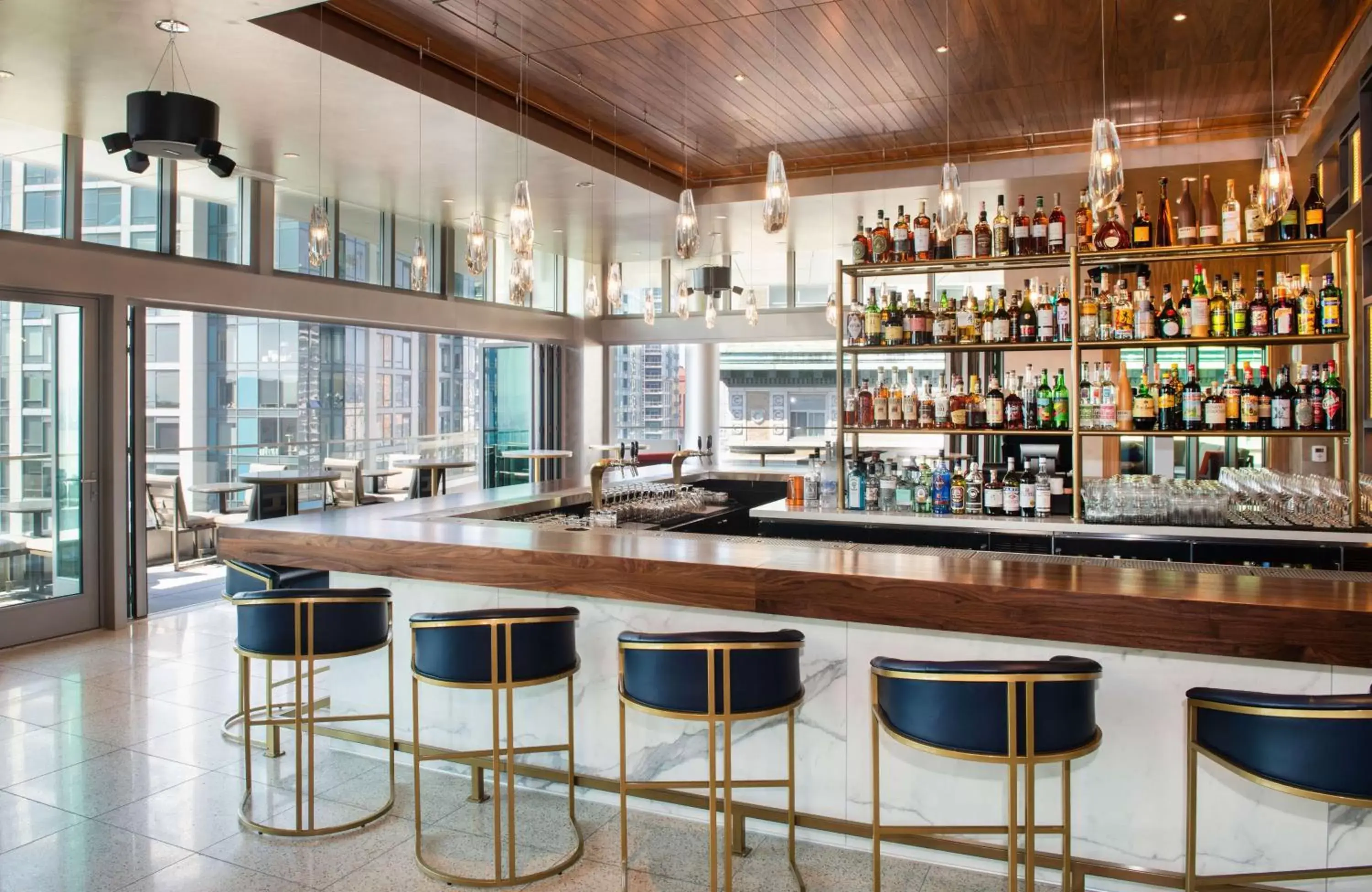 Lounge or bar, Lounge/Bar in The Charter Hotel Seattle, Curio Collection By Hilton