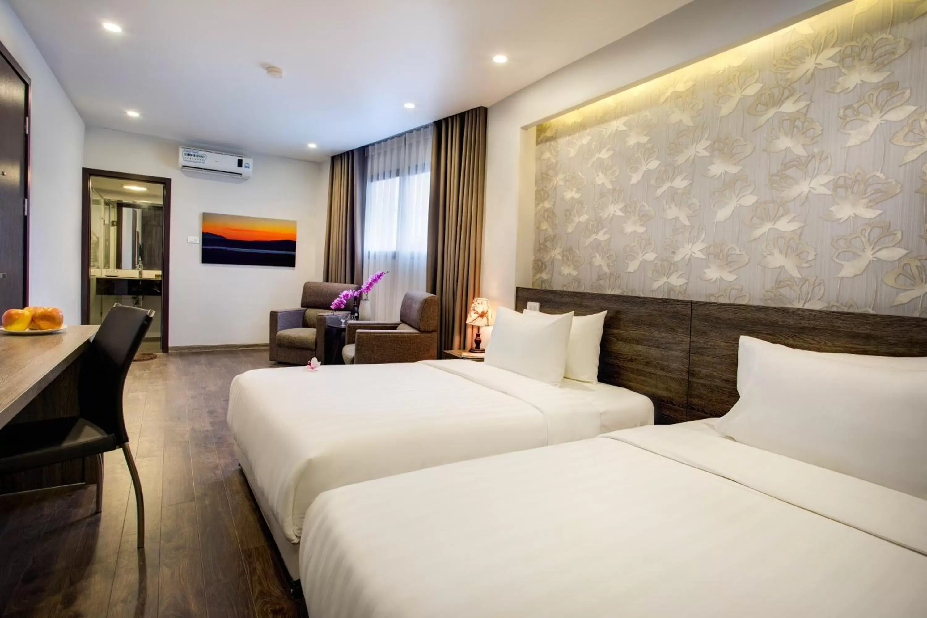 Bed in My Linh Hotel Bed in My Linh Hotel