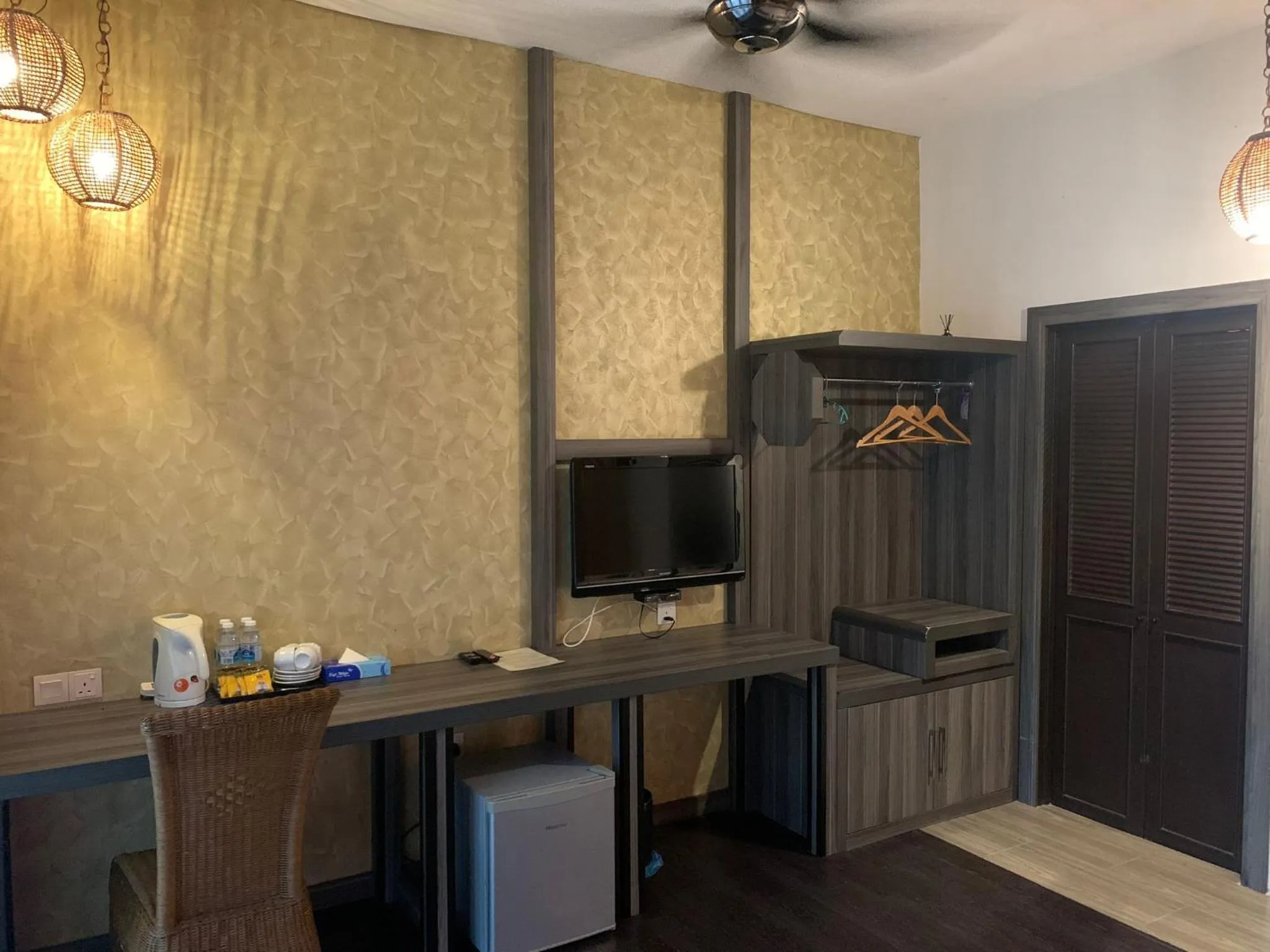 TV and multimedia in I Garden Hotel