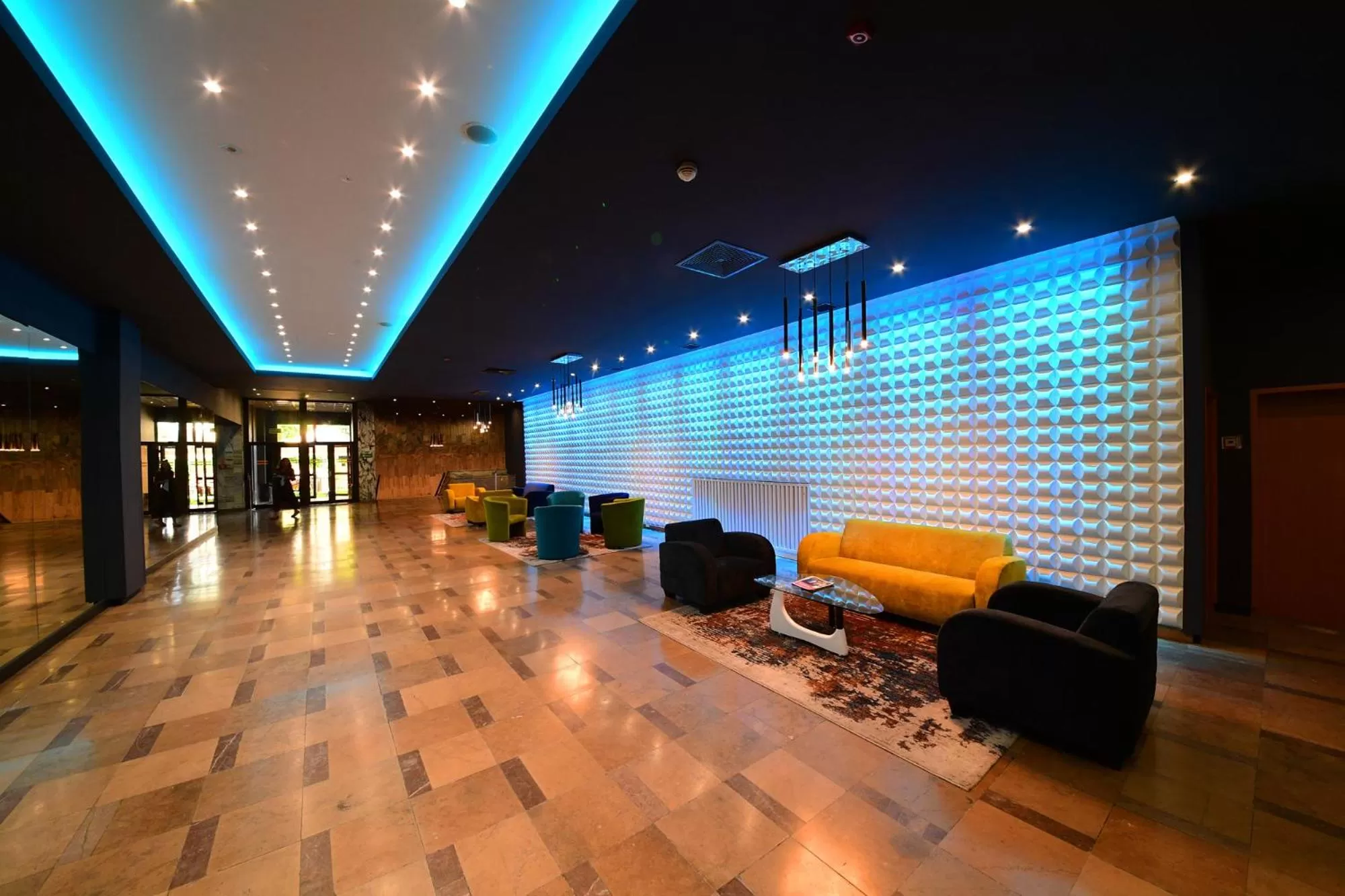 Restaurant/places to eat in Hotel Gromada Pila