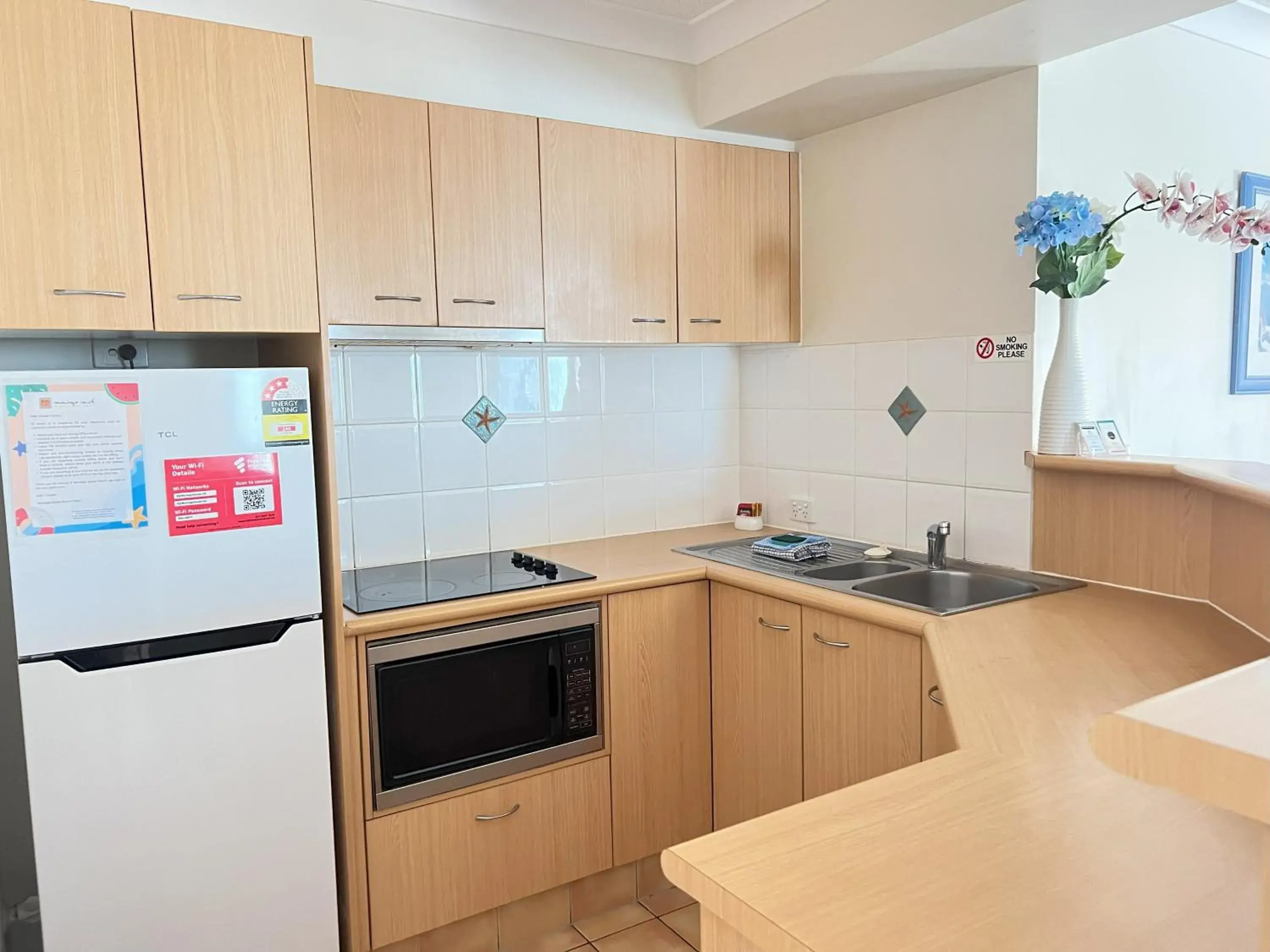 kitchen, Kitchen/Kitchenette in Montego Sands Resort