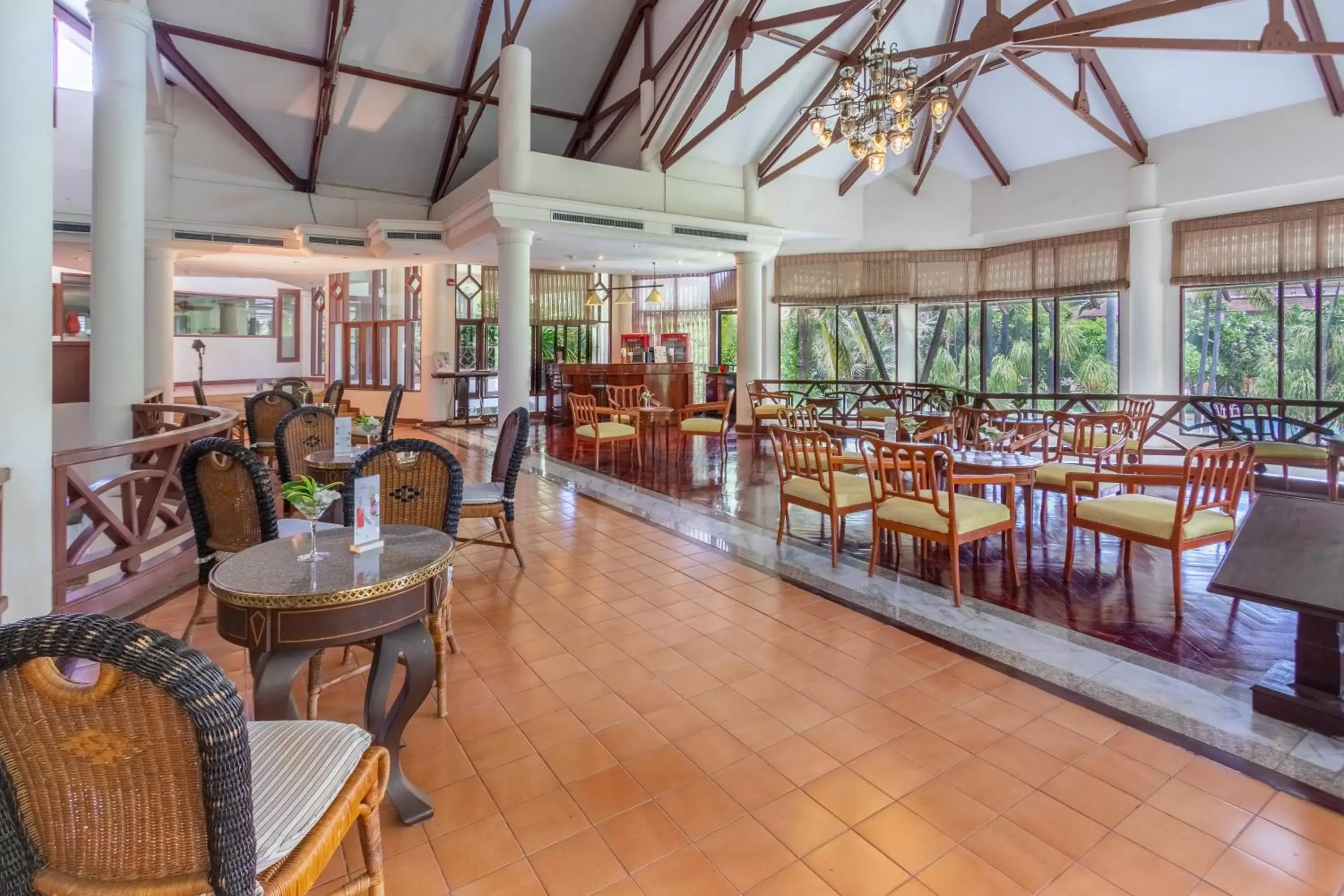 Lounge or bar, Restaurant/Places to Eat in Felix River Kwai Resort - SHA Plus,Certified