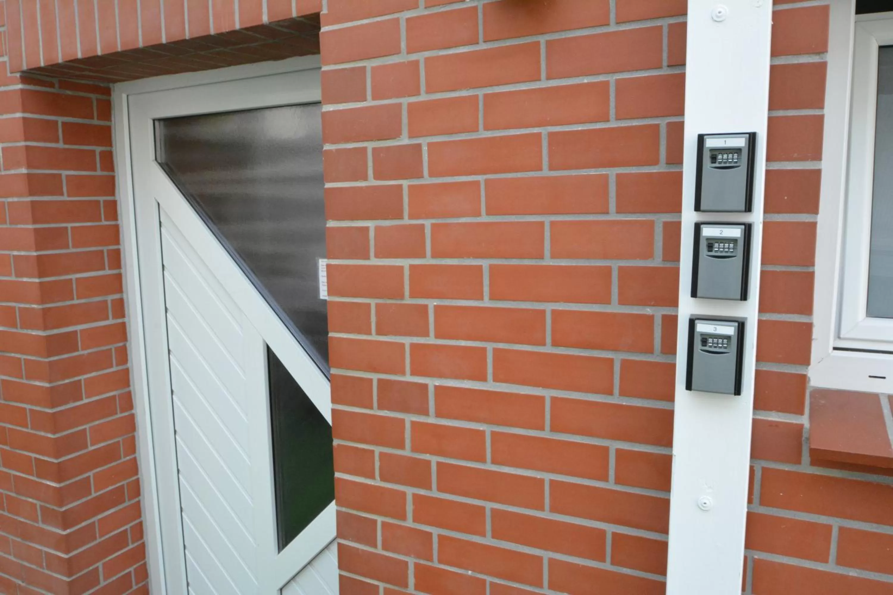 Facade/entrance in C&S Hotel