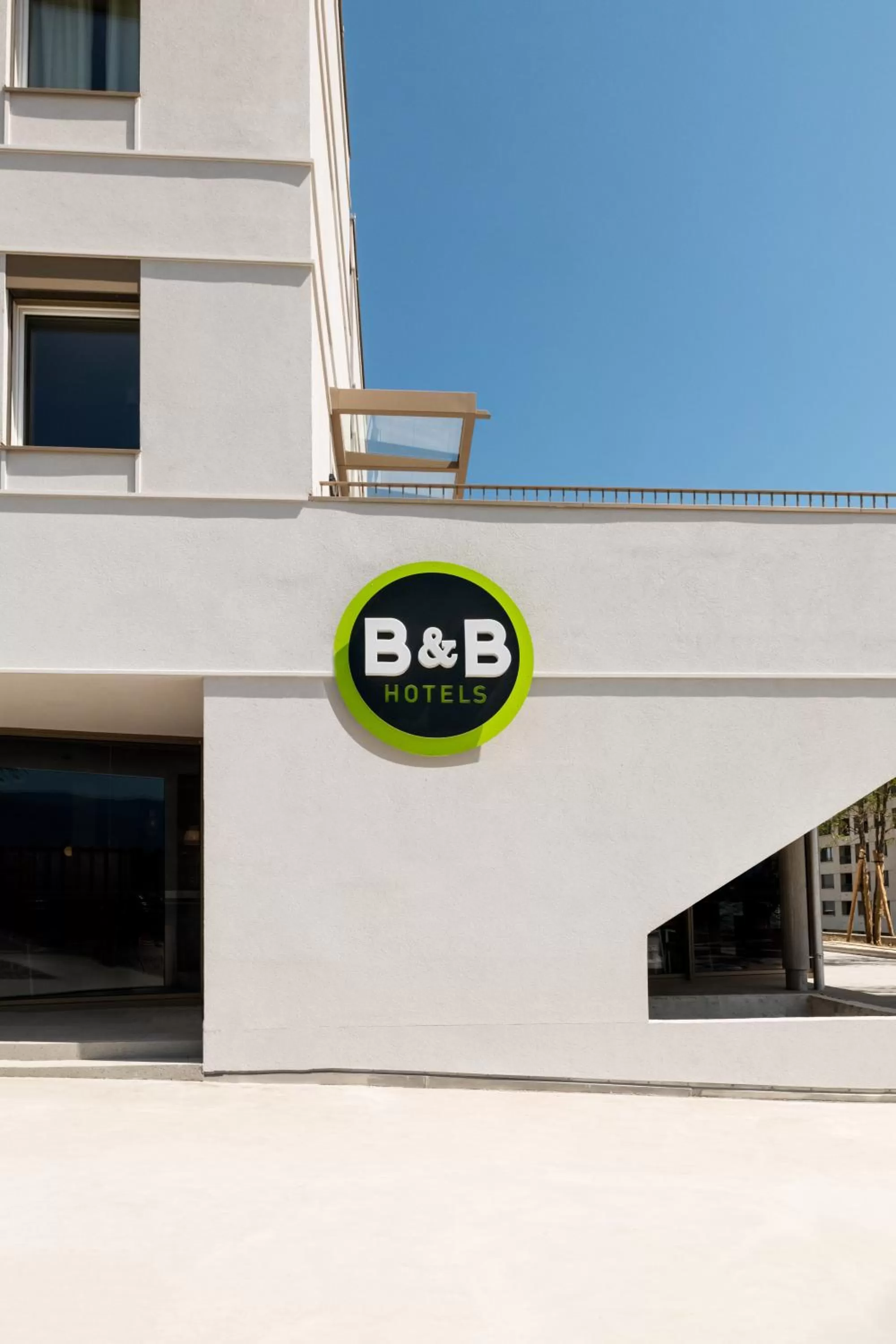 Property building in B&B HOTEL Nyon