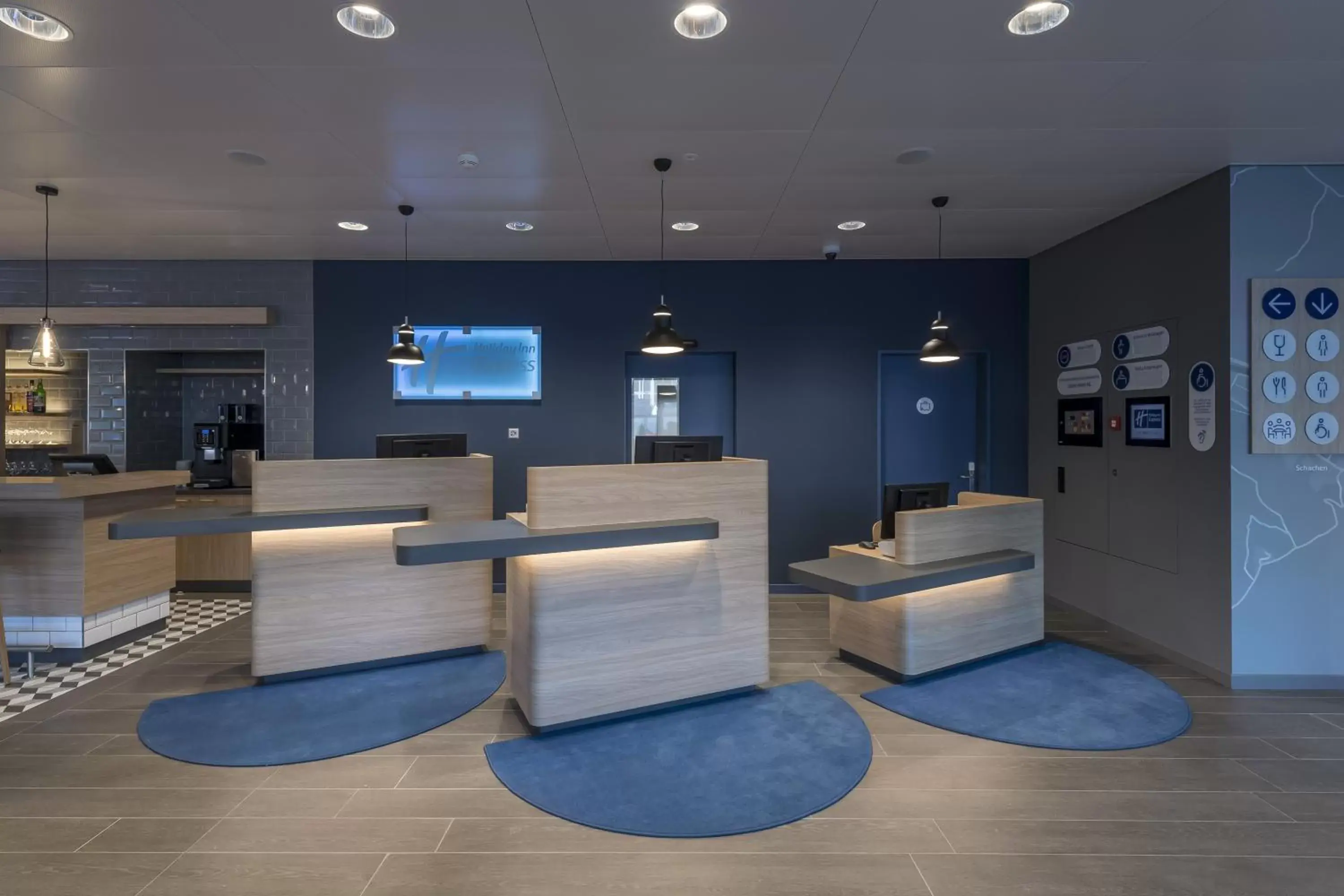 Property building, Lobby/Reception in Holiday Inn Express - Luzern - Kriens, an IHG Hotel