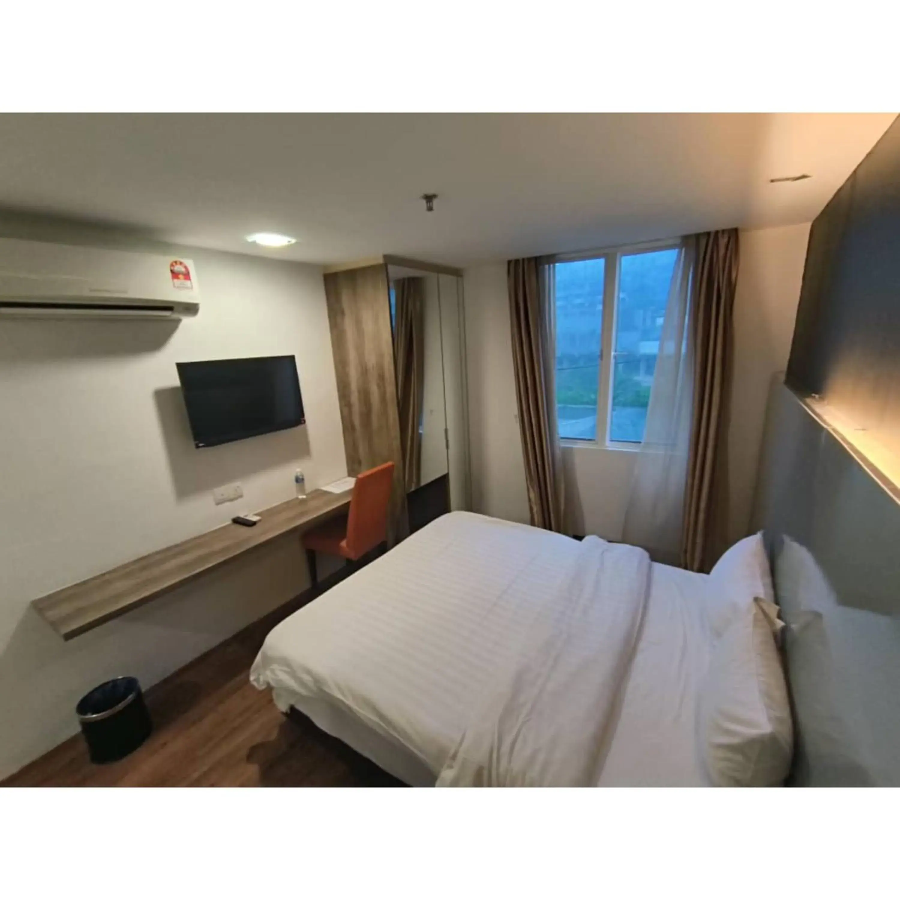 Bedroom in Sandpiper Hotel Kuala Lumpur
