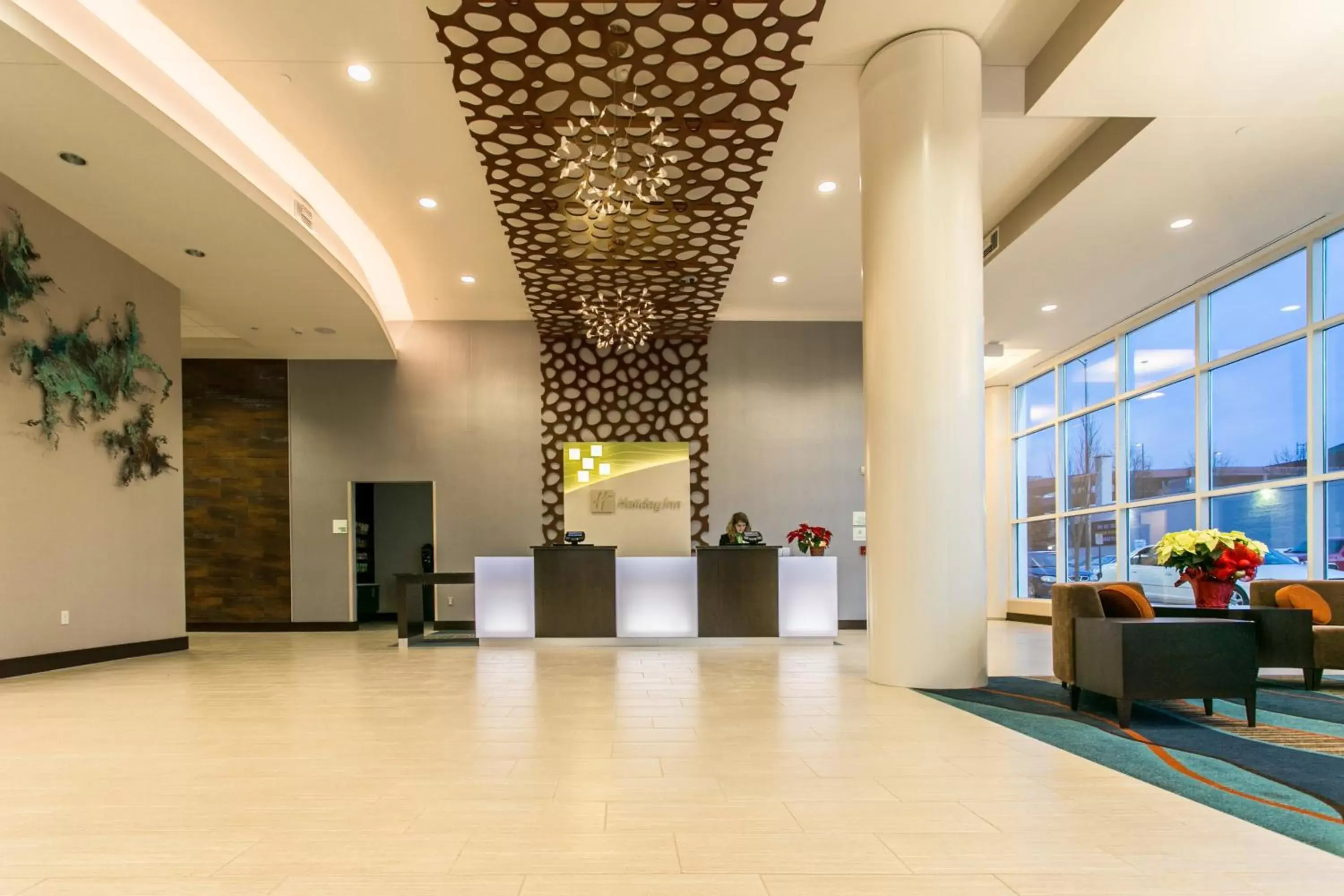 Property building, Lobby/Reception in Holiday Inn Hotel & Suites Chattanooga, an IHG Hotel