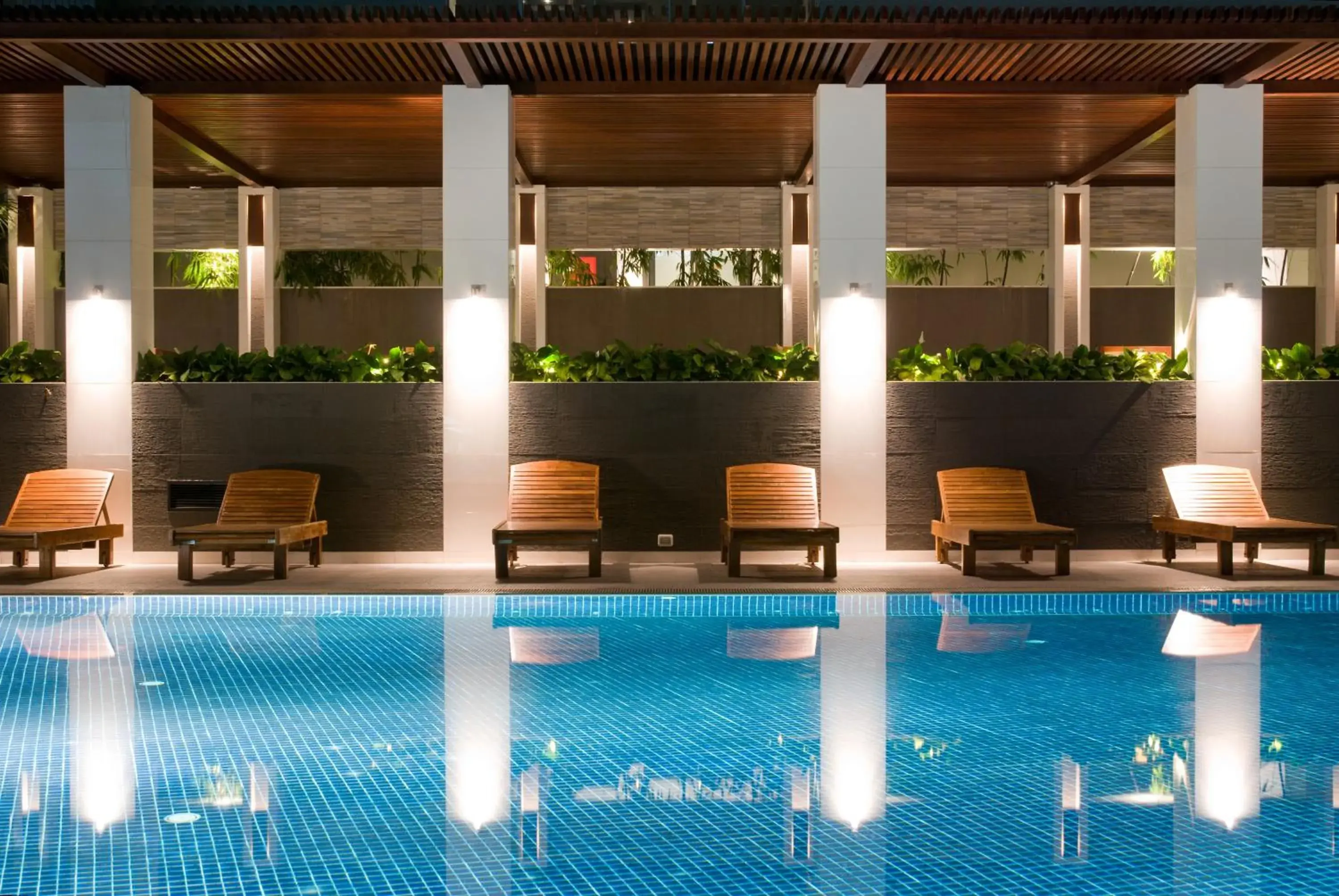 Night, Swimming Pool in Amaranth Suvarnabhumi Hotel