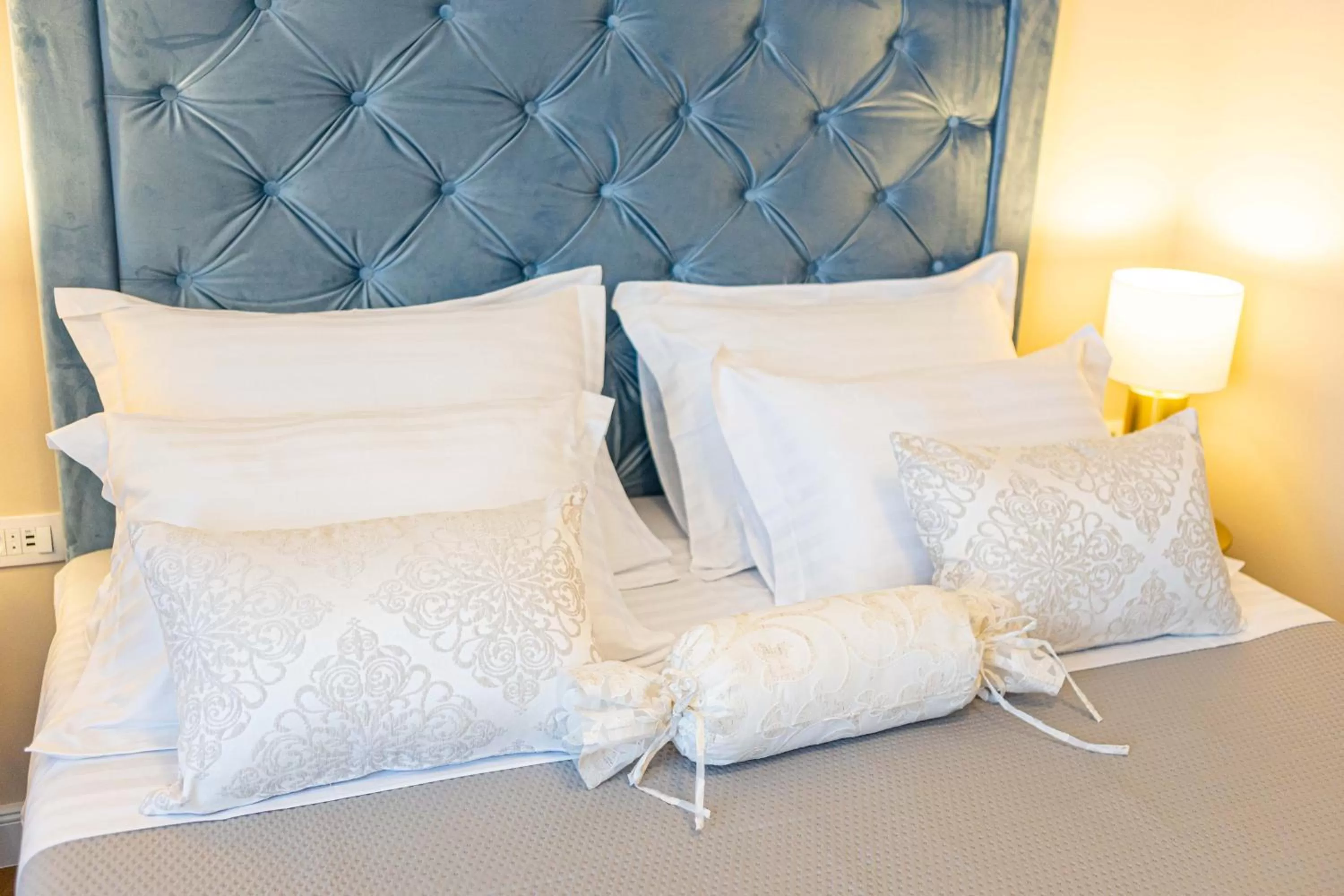 Bed in City and Style Luxury Rooms Split