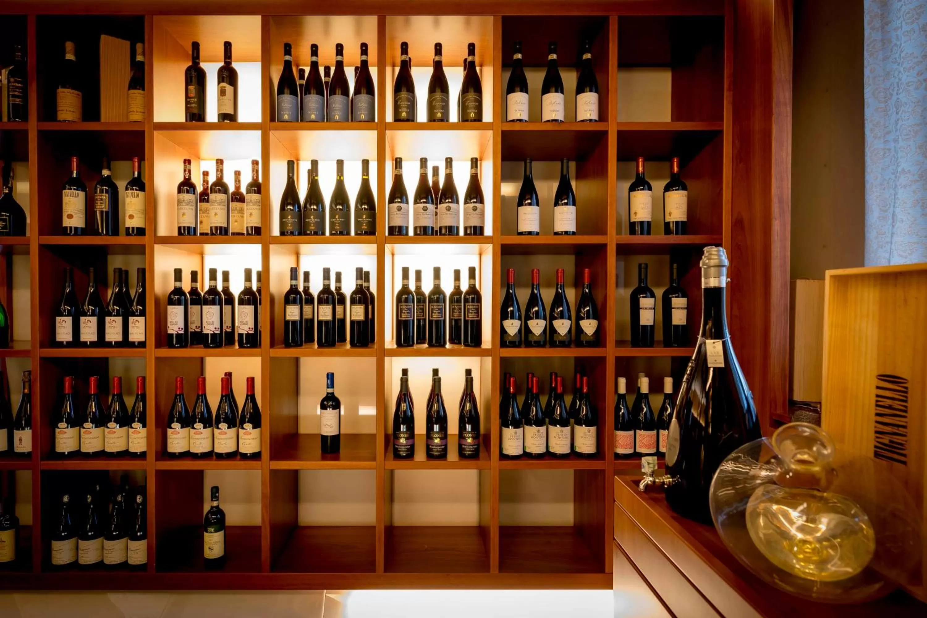 Property building in Best Western Cavalieri Della Corona