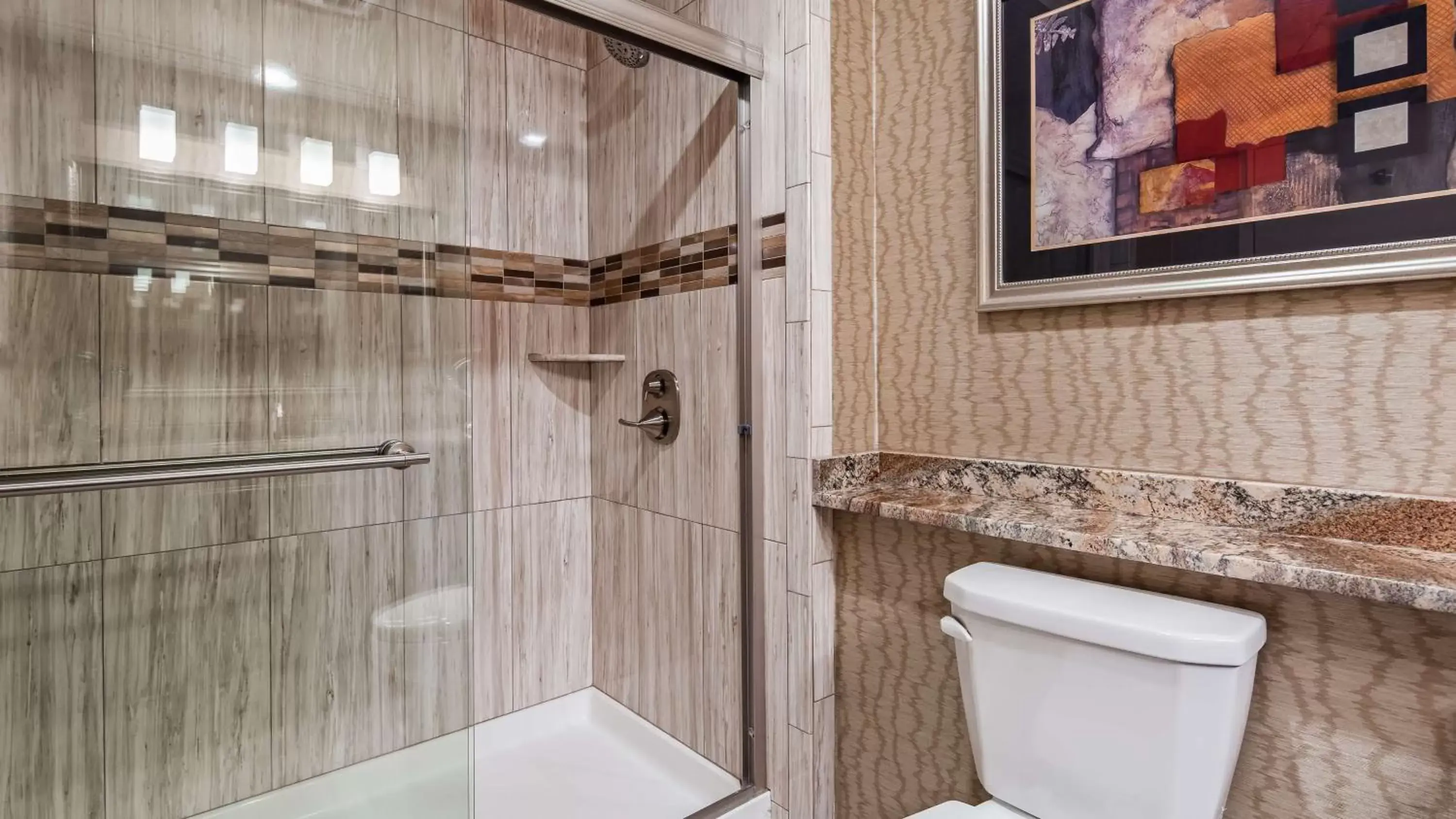 Bathroom in Inn at Mendehall Bathroom in Inn at Mendehall