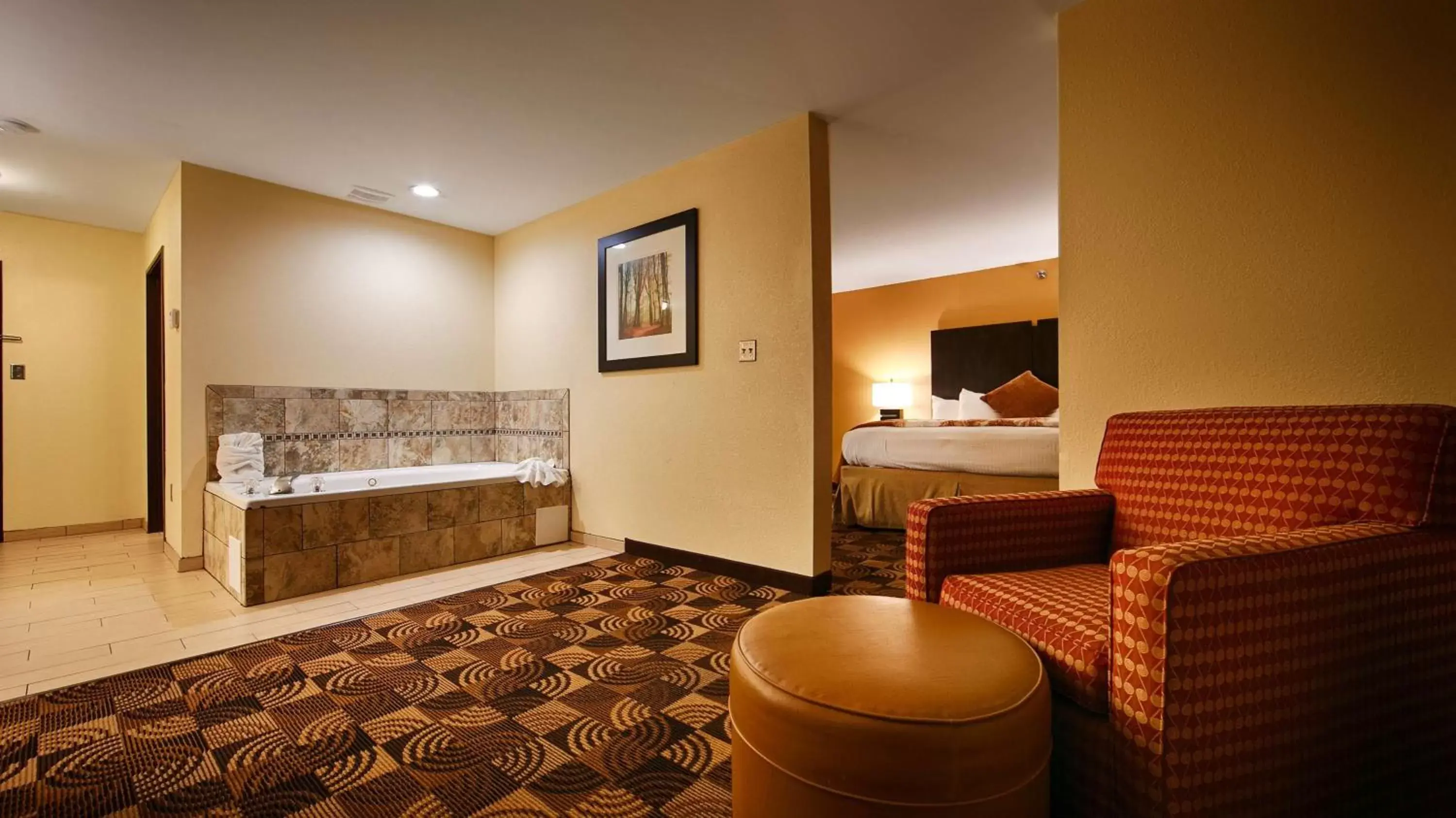 Photo of the whole room, Bed in Best Western Plus Whitewater Inn Photo of the whole room, Bed in Best Western Plus Whitewater Inn