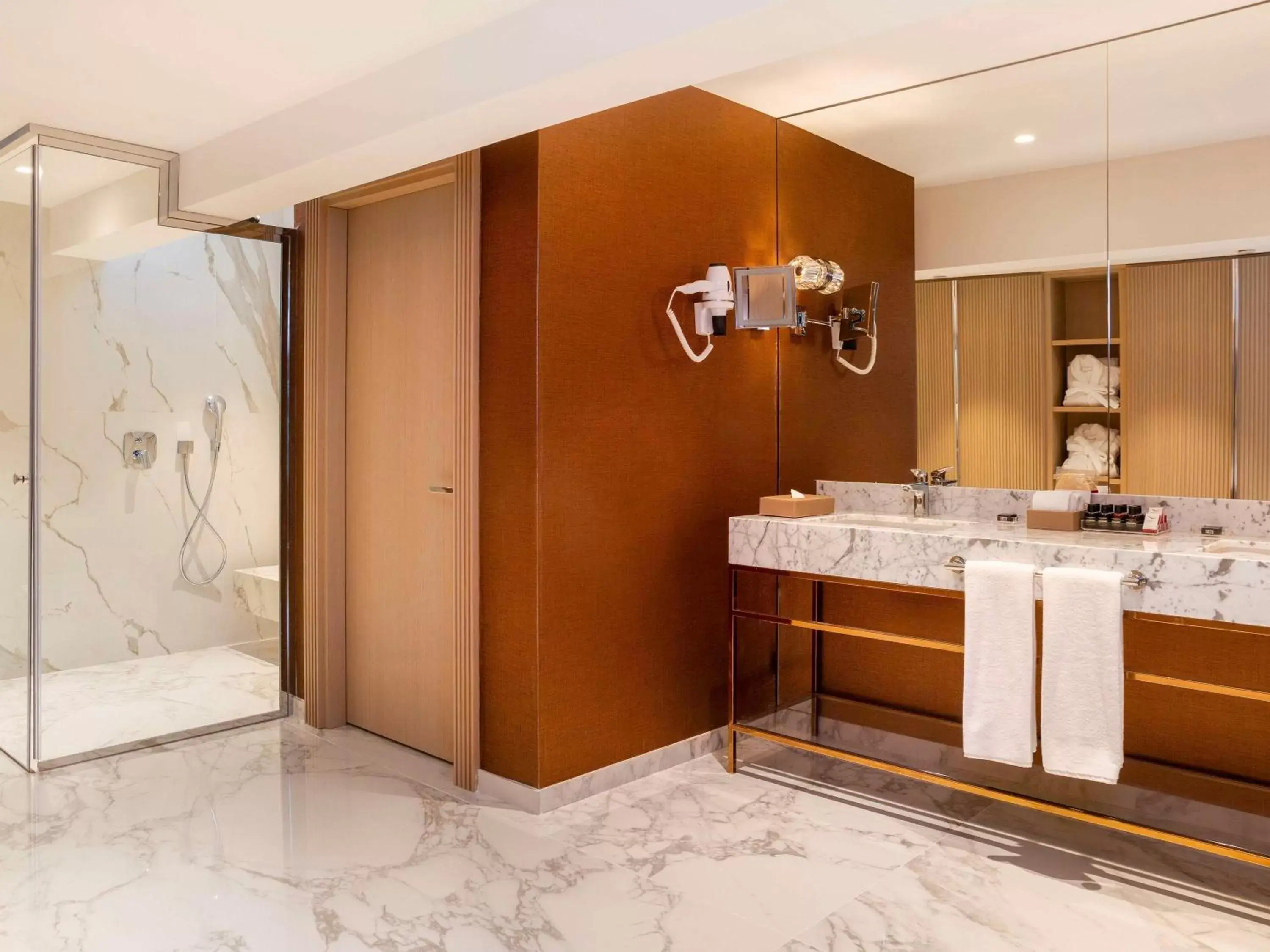 Bedroom, Bathroom in Mövenpick Hotel Istanbul Bosphorus