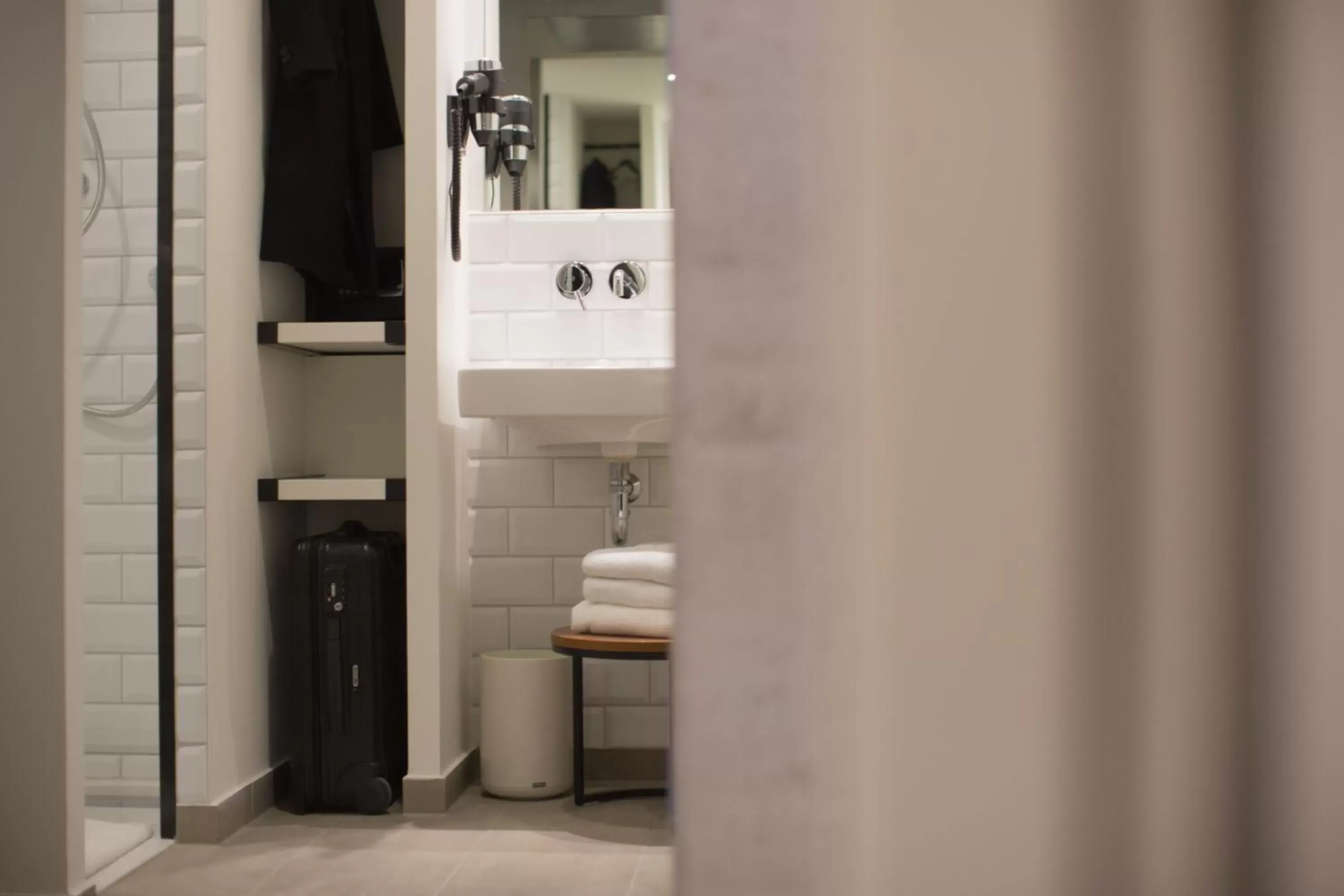 Decorative detail, Bathroom in gambino hotel WERKSVIERTEL