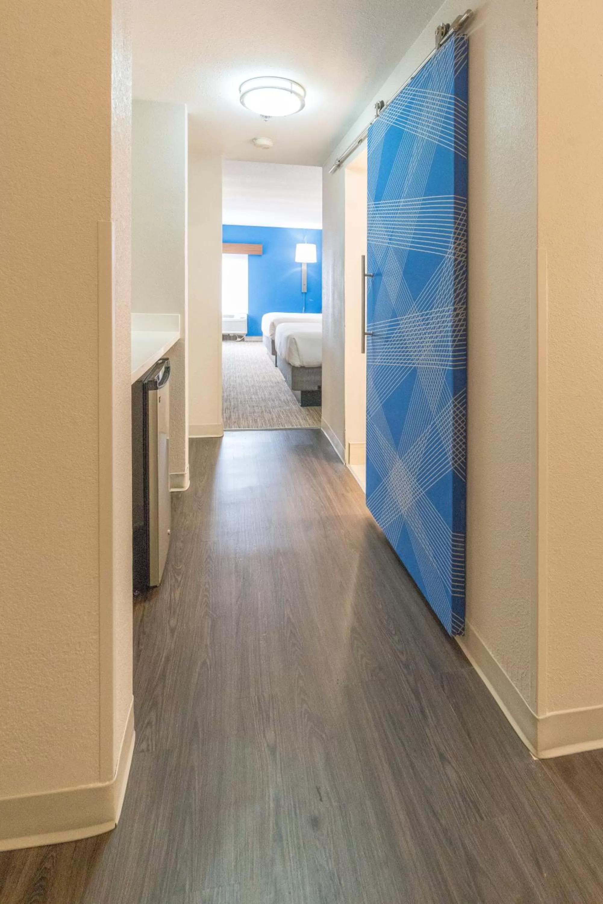 Photo of the whole room, Bed in Holiday Inn Express Hotel & Suites Nashville Brentwood 65S