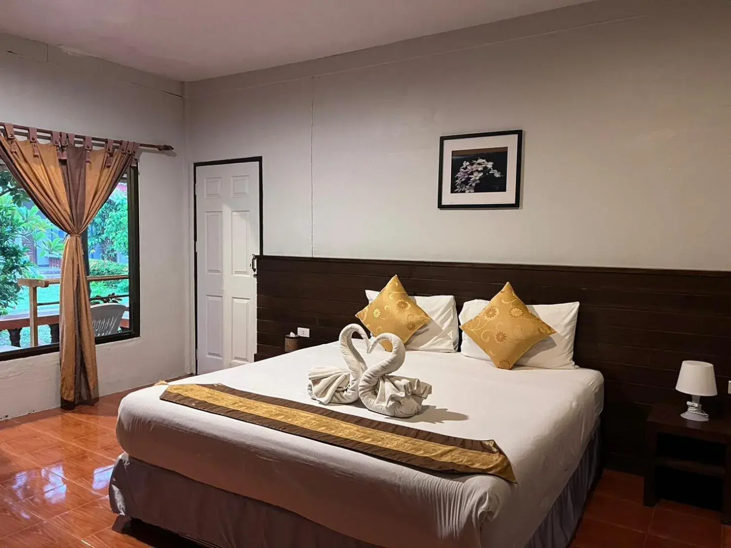 Bed in Lanta Nice Beach Resort - SHA Extra Plus