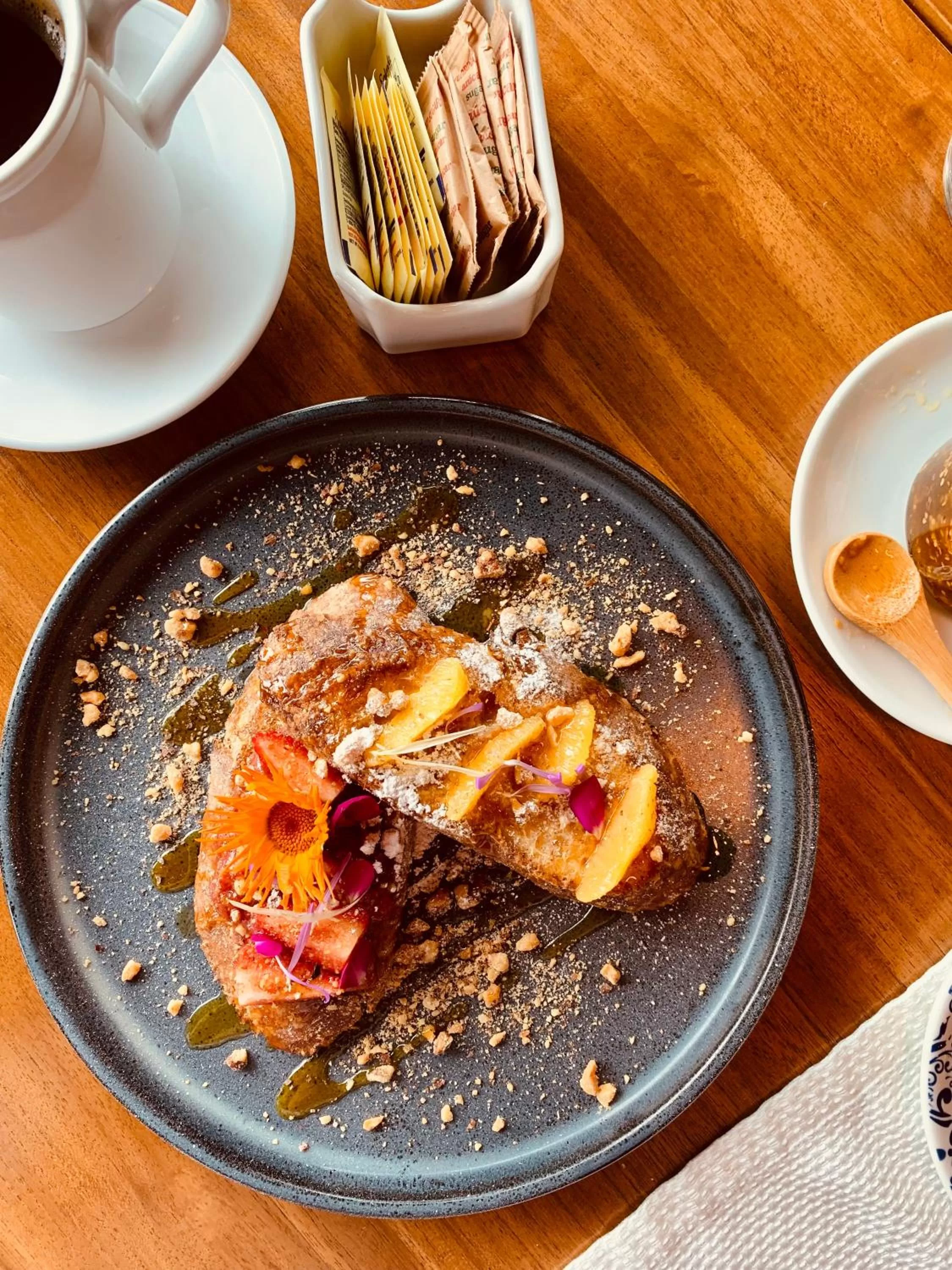 Breakfast in La Coralina Island House