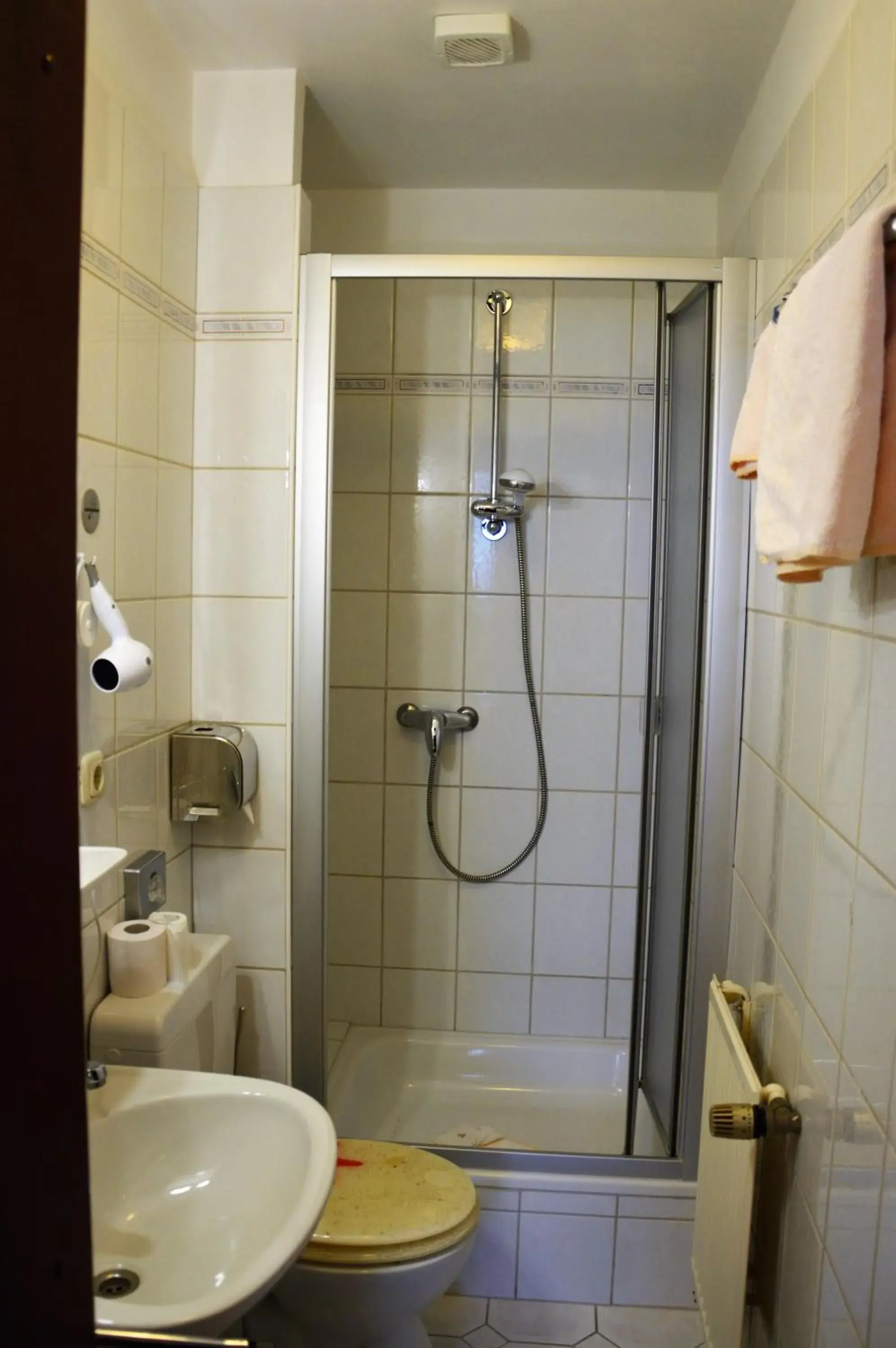 Bathroom in Steens Hotel