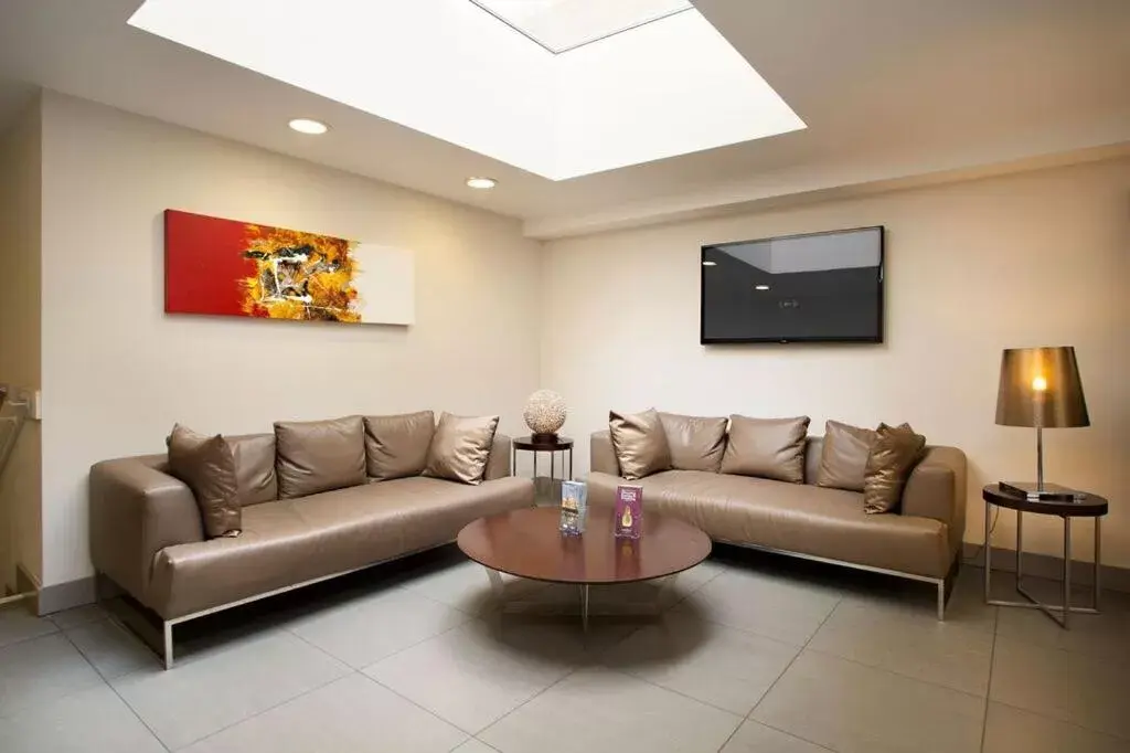 Lobby or reception in Britannia Study Hotel Lobby or reception in Britannia Study Hotel