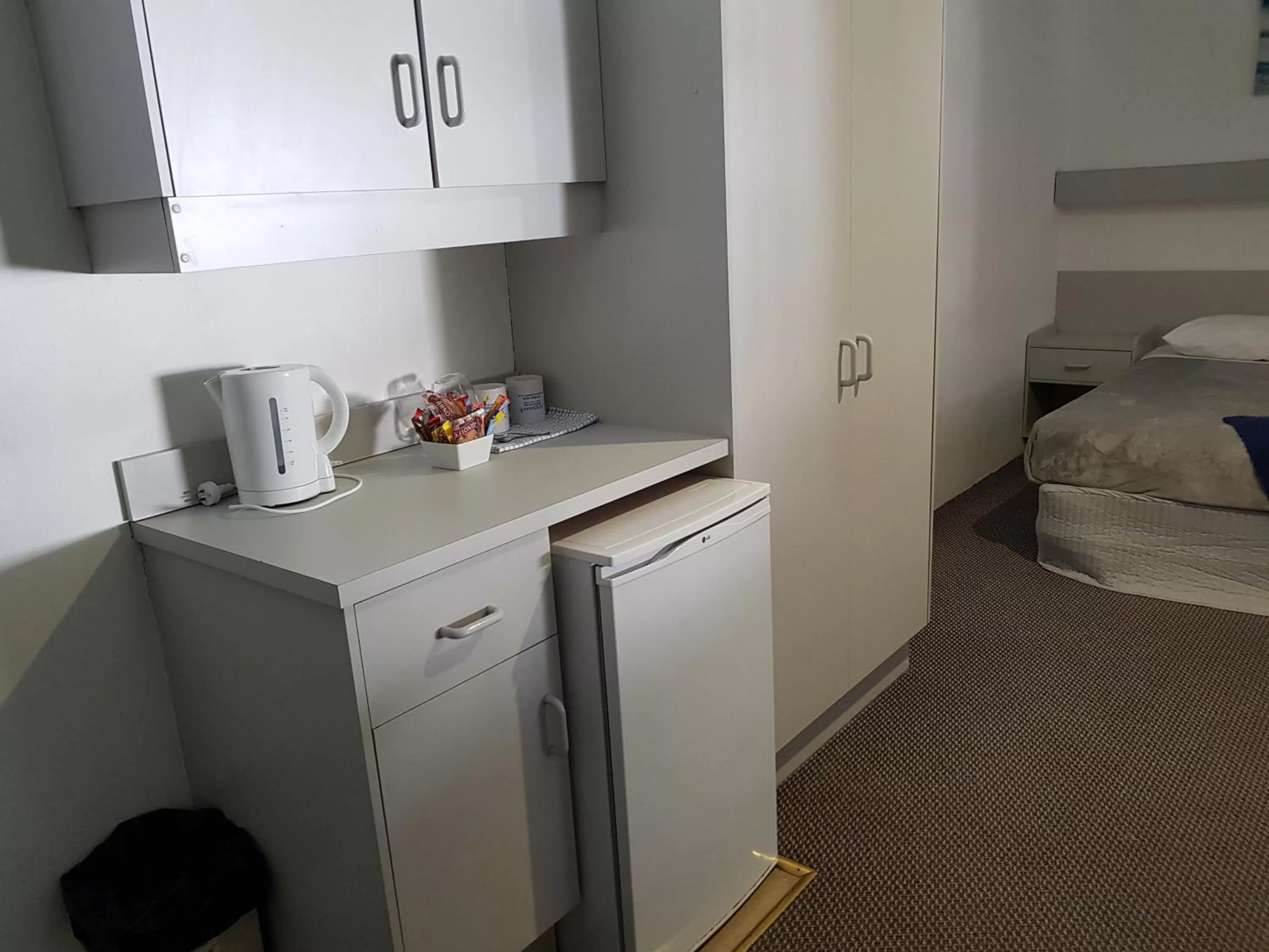 Queen Room in Seabreeze Beach Hotel