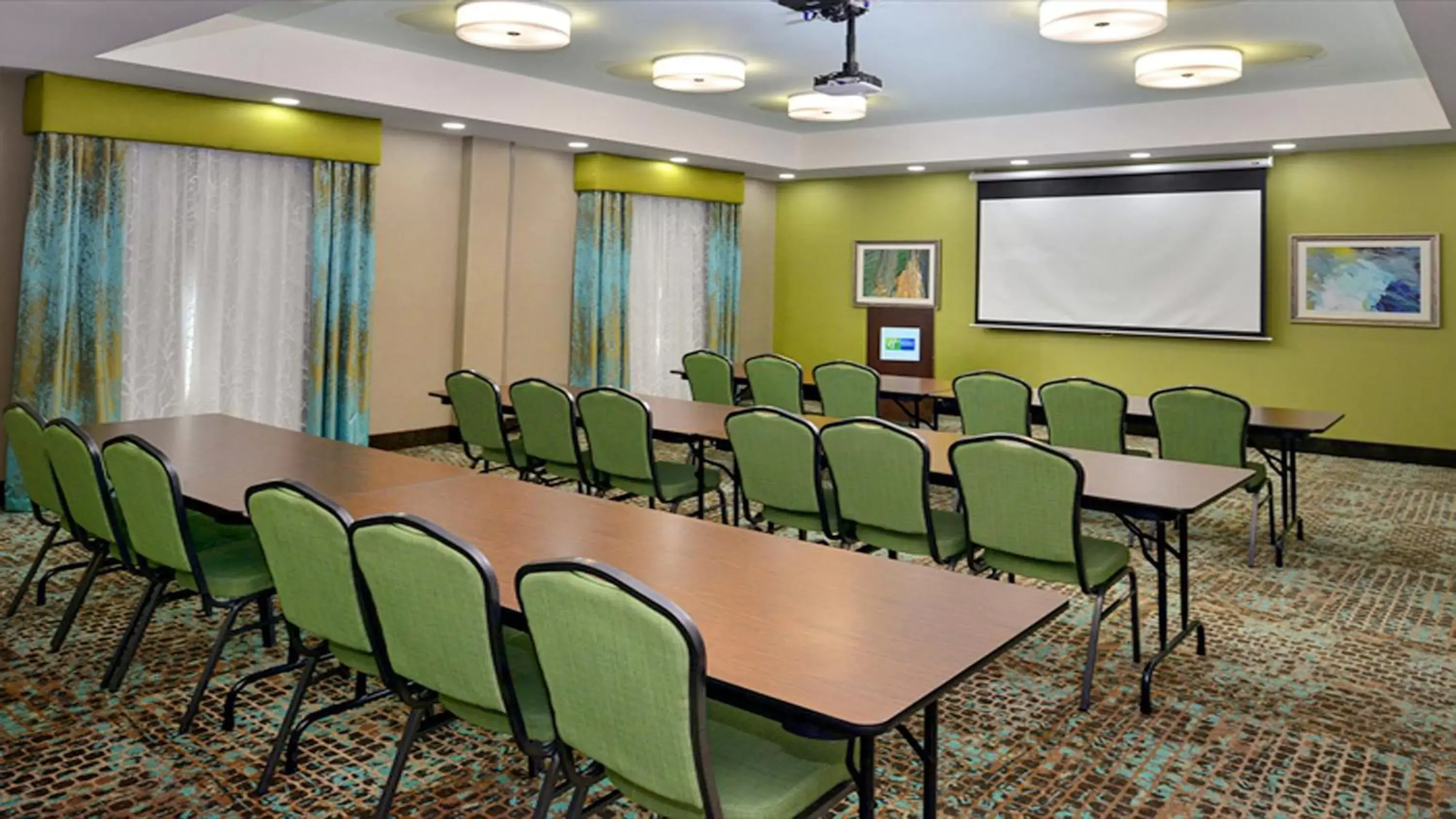 Meeting/conference room in Holiday Inn Express and Suites Schulenburg, an IHG Hotel