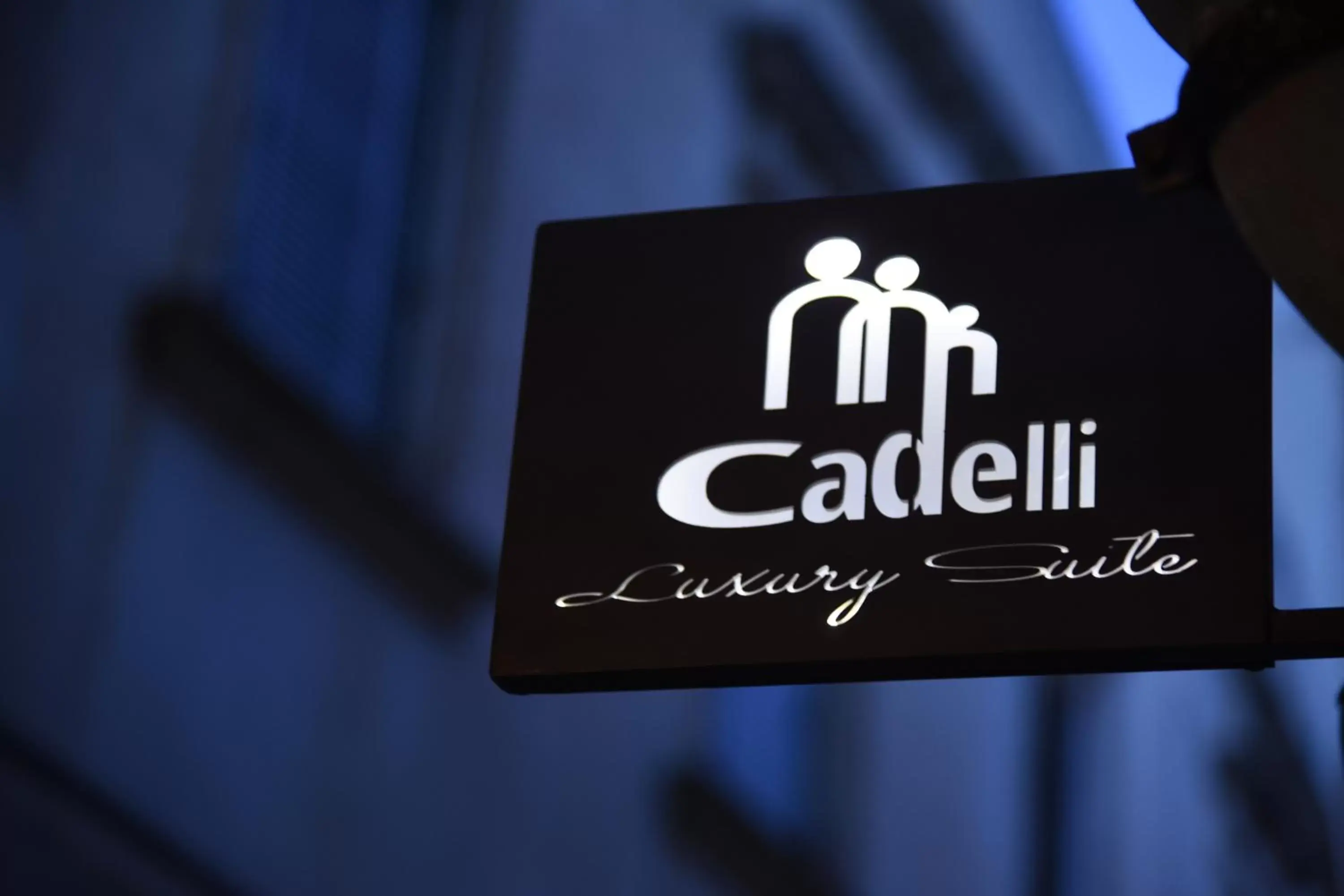 Cadelli Luxury Suite & Apartments