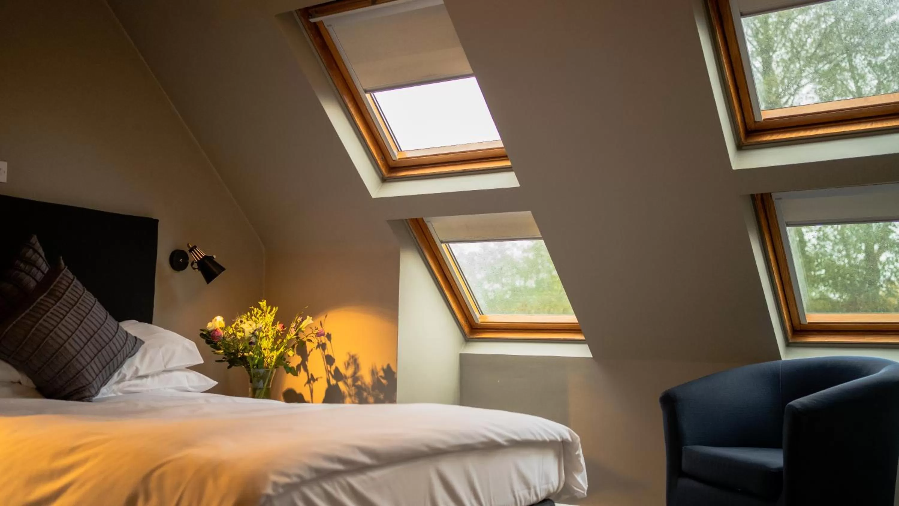 Bed in Crouchers Hotel