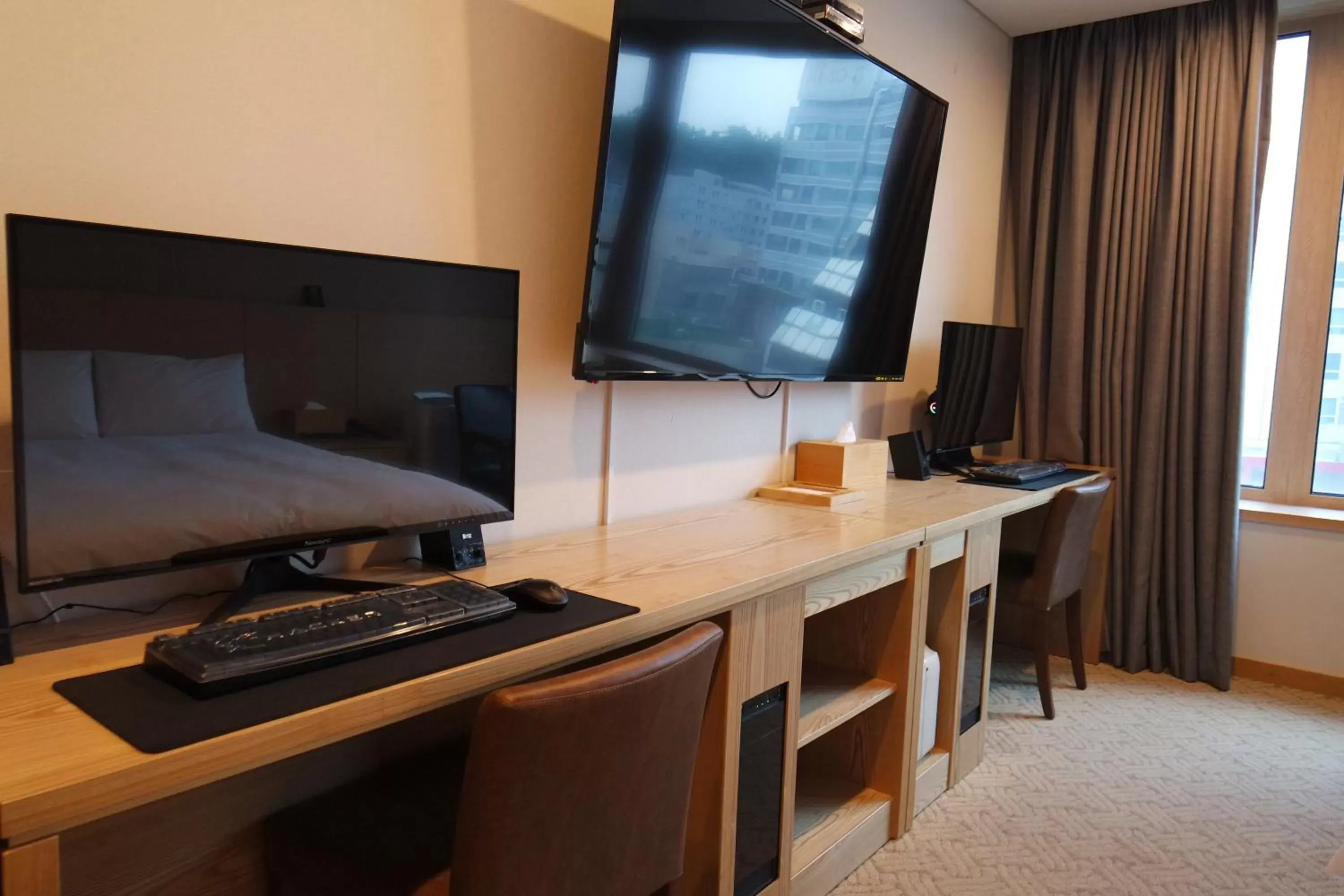 TV and multimedia, TV/Entertainment Center in Jongno Dongdaemun Lumia Hotel