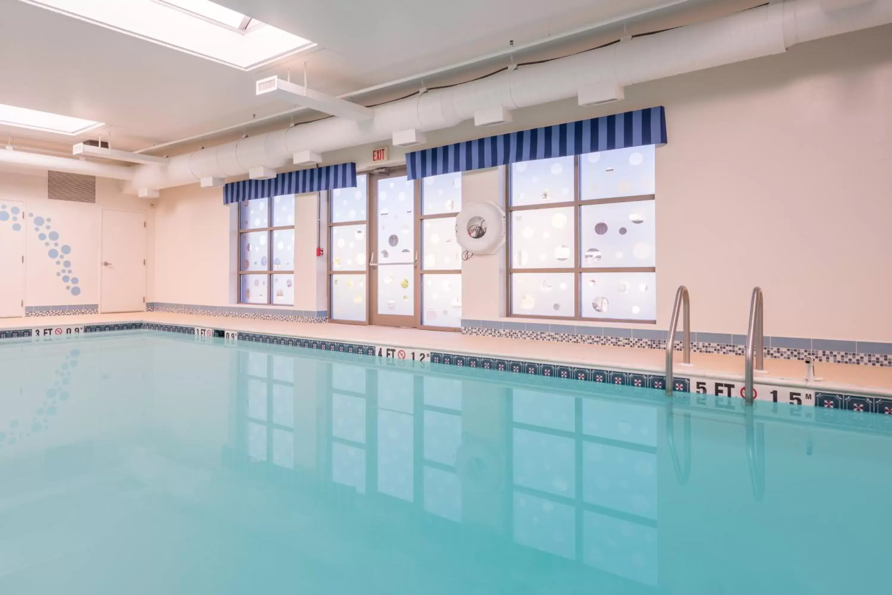 Swimming Pool in Holiday Inn Express Cambridge, an IHG Hotel