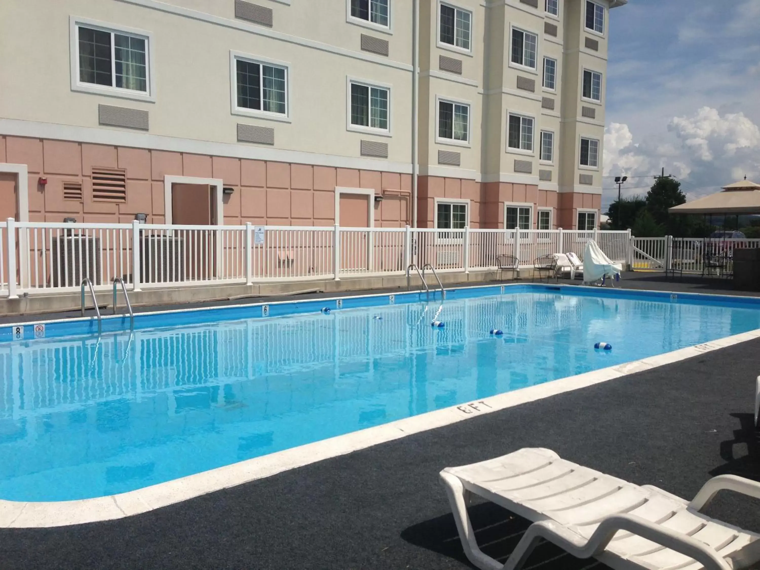 Swimming Pool in Microtel Inn & Suites by Wyndham Harrisonburg