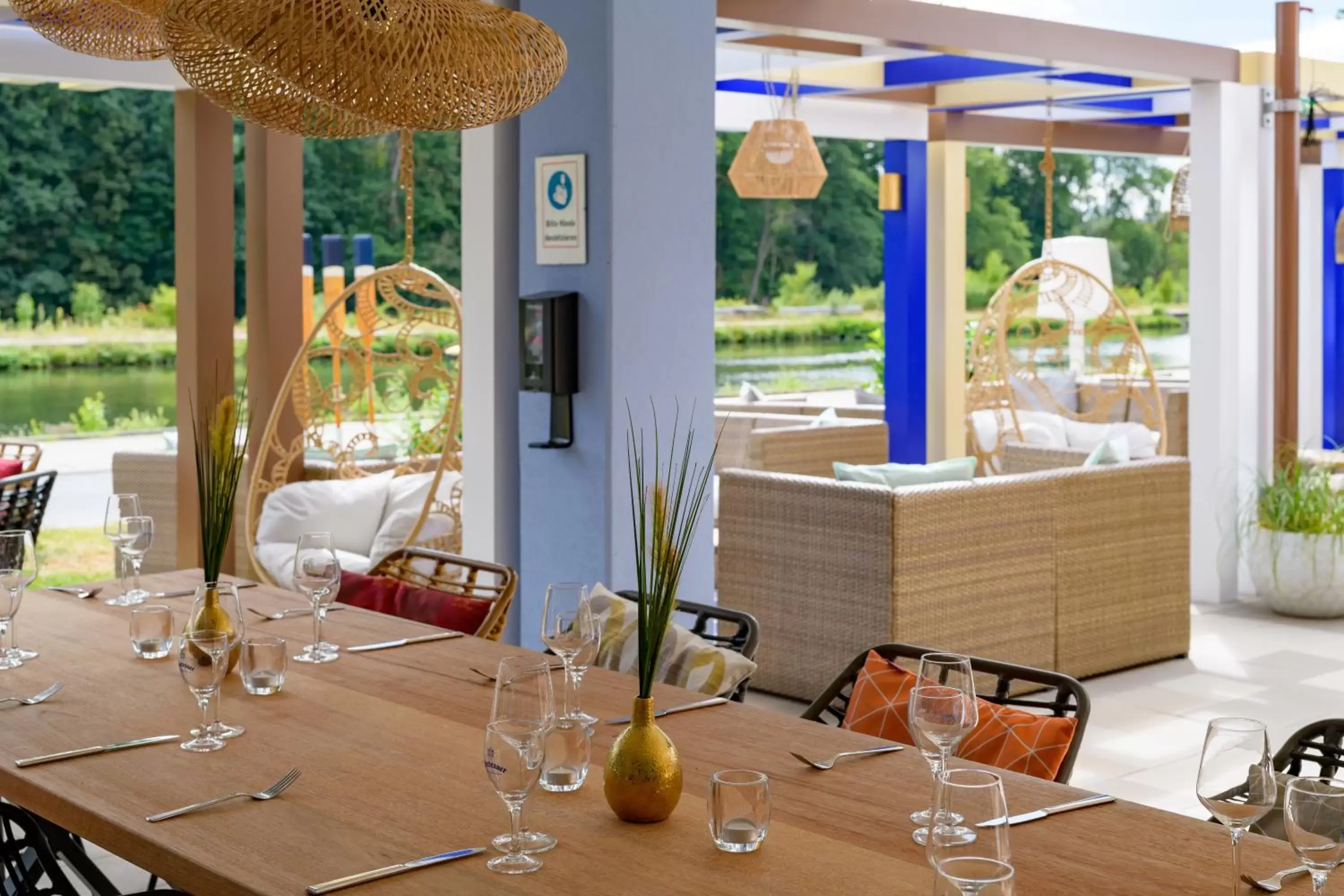 Garden, Restaurant/Places to Eat in Ibis Styles Regensburg