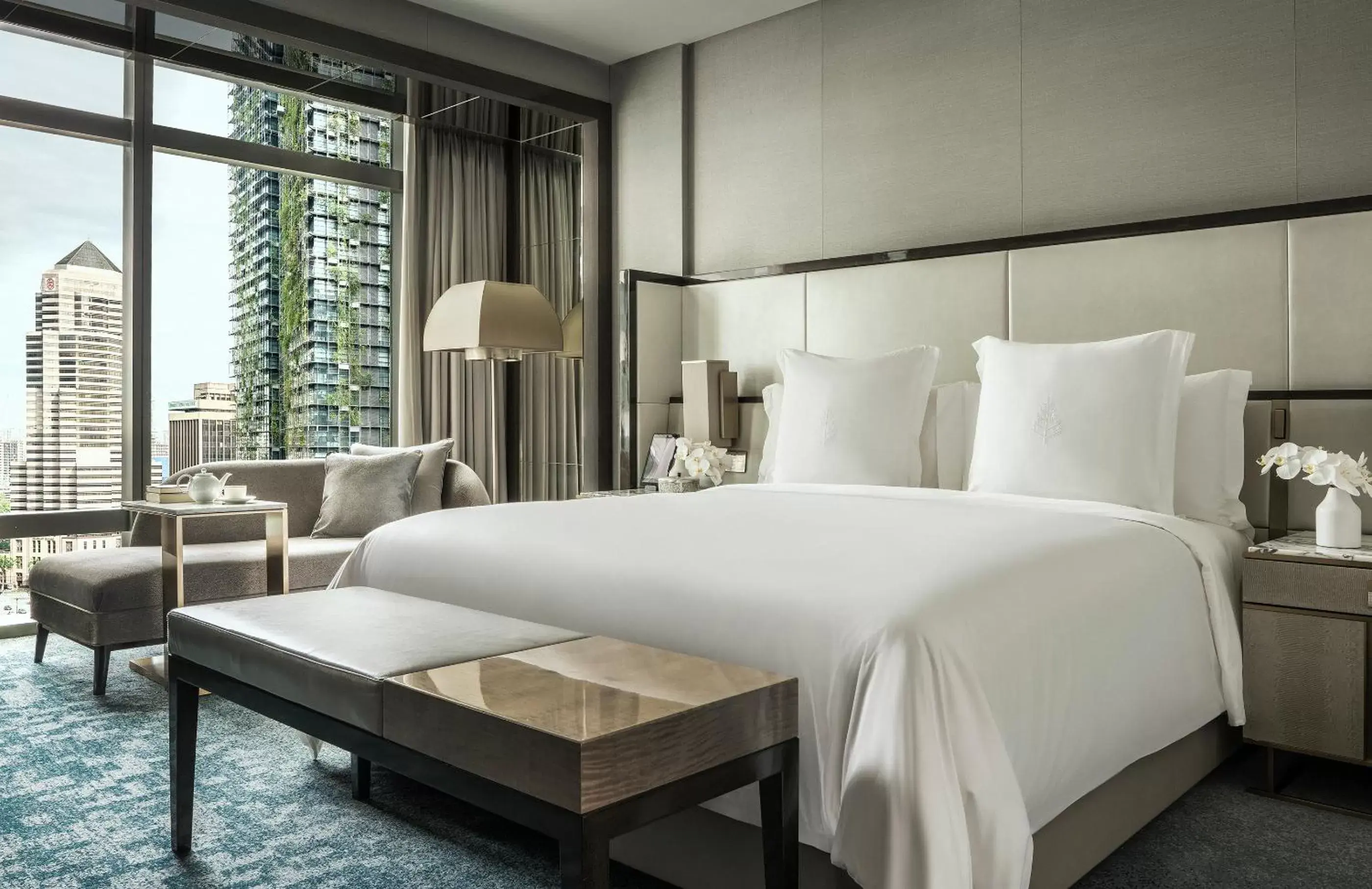 Bed in Four Seasons Hotel Kuala Lumpur