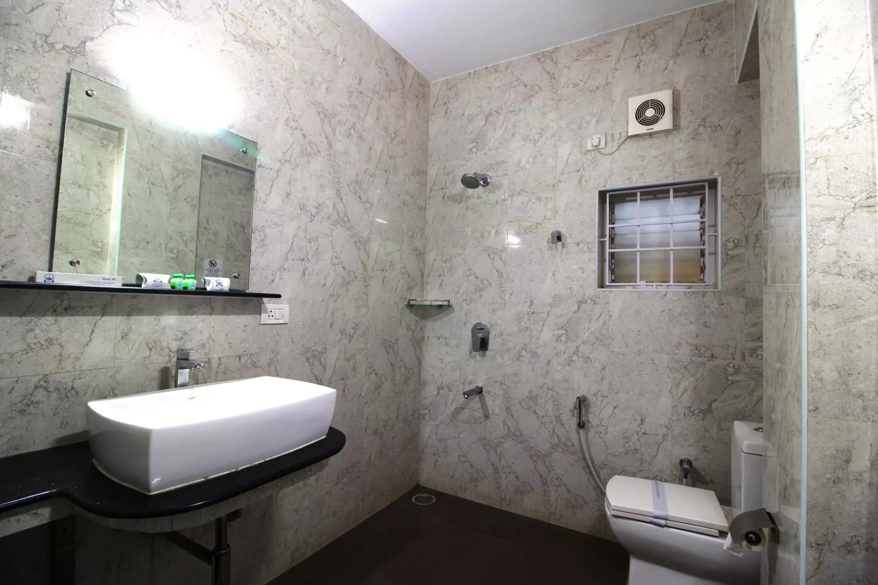 Bathroom in Saibala Grand Airport Hotel