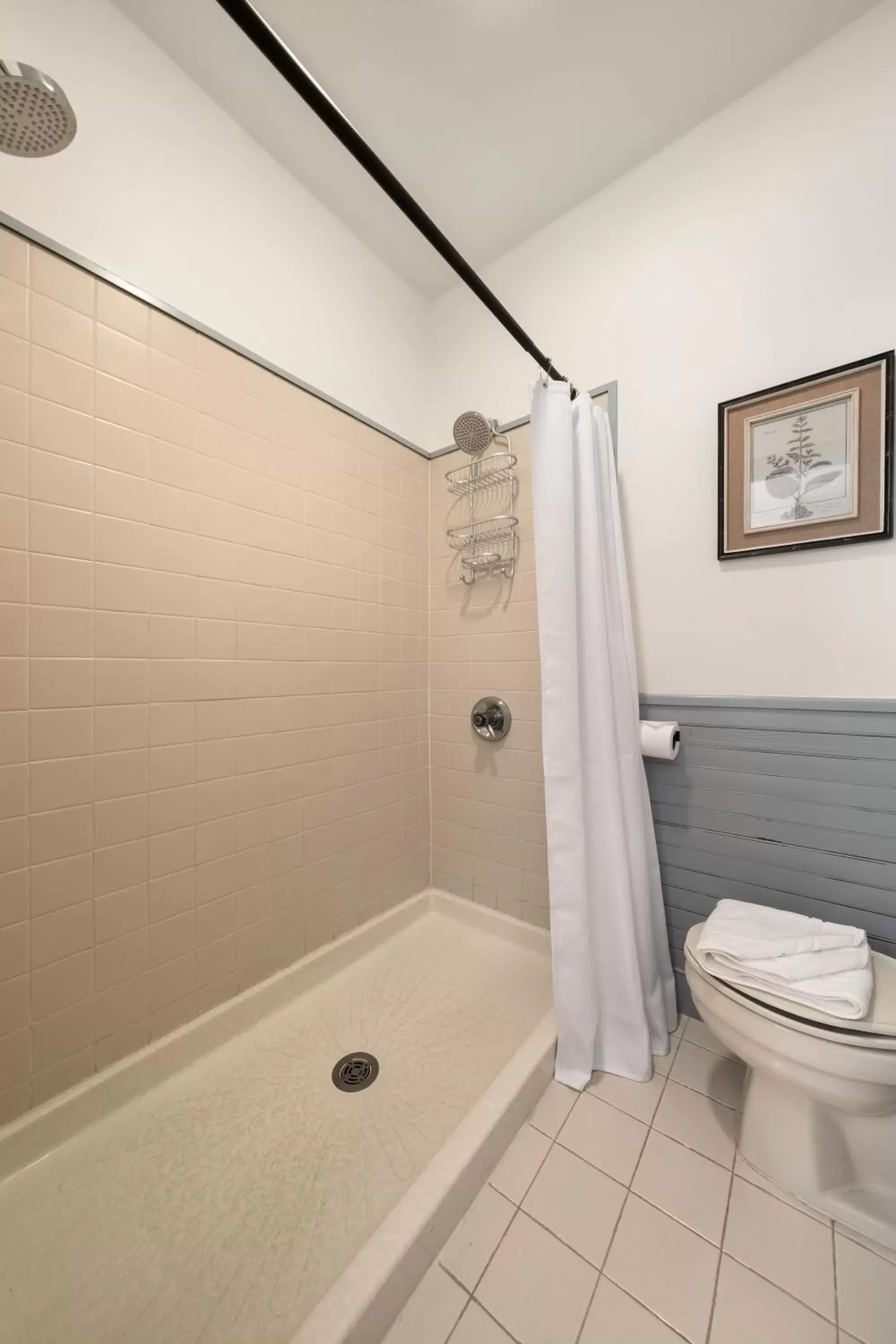 Bathroom in Inn at Silver Maple Farm