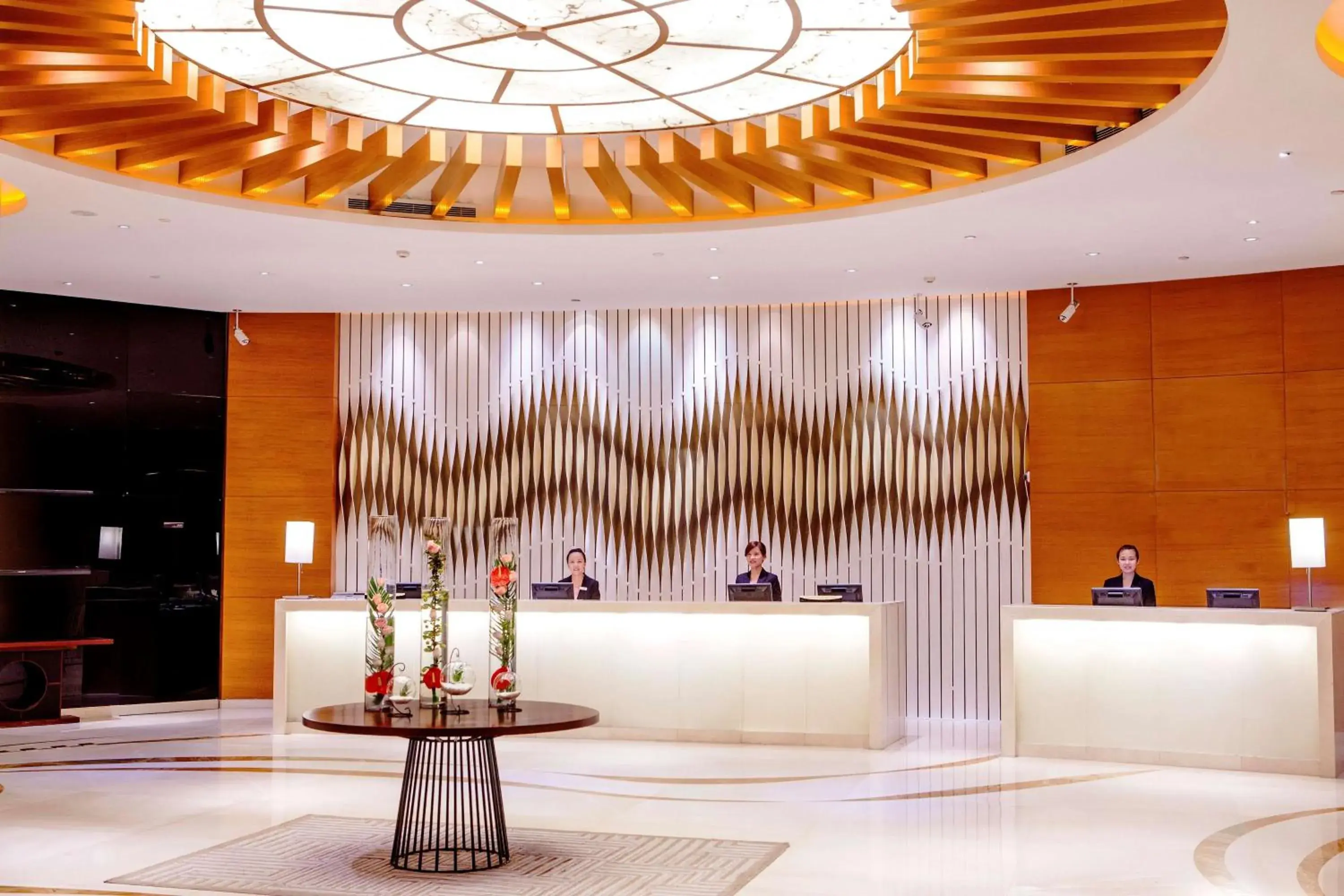 Lobby or reception in Radisson Hotel Tianjin Aqua City