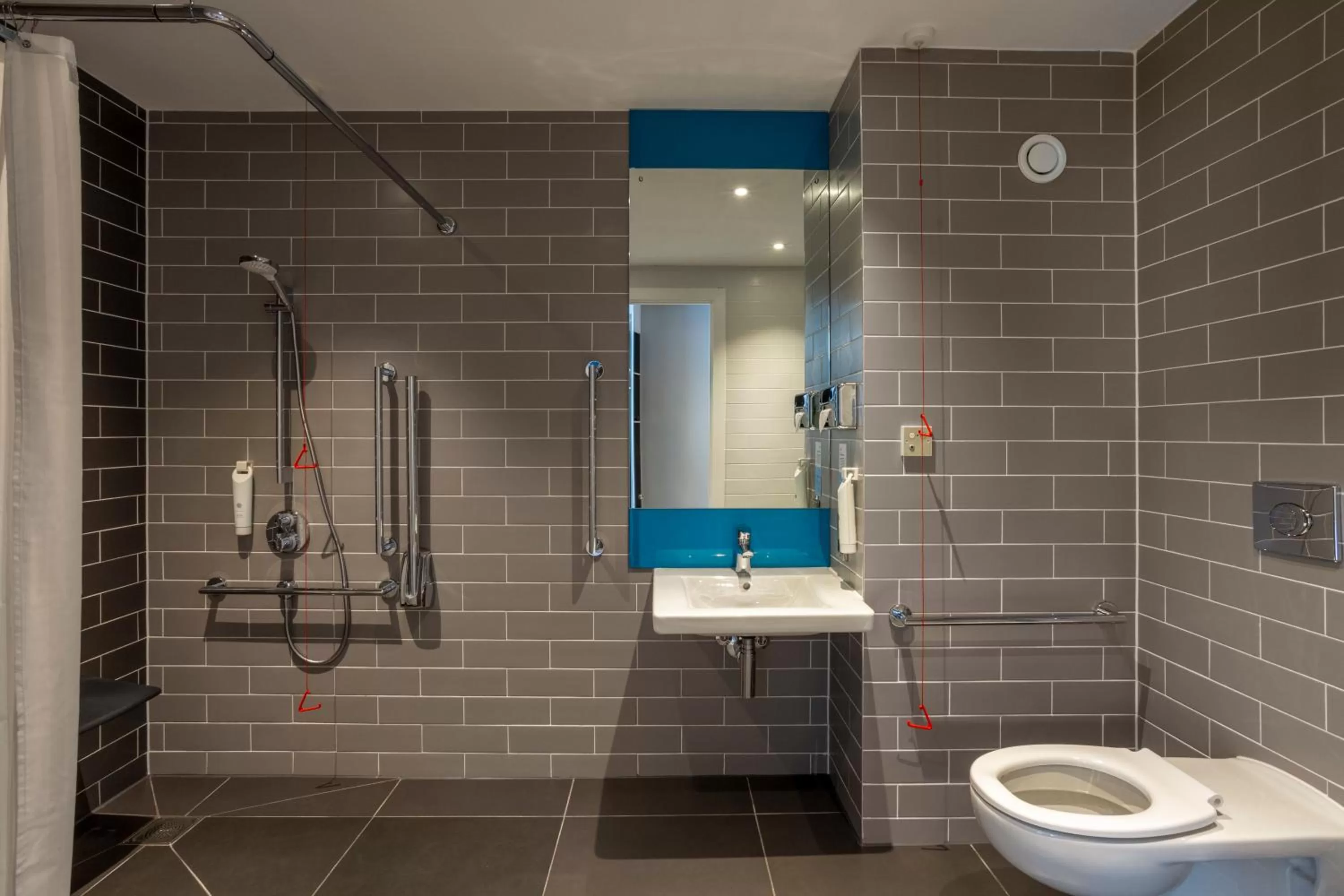 Bathroom in Holiday Inn Express & Suites - Deventer by IHG