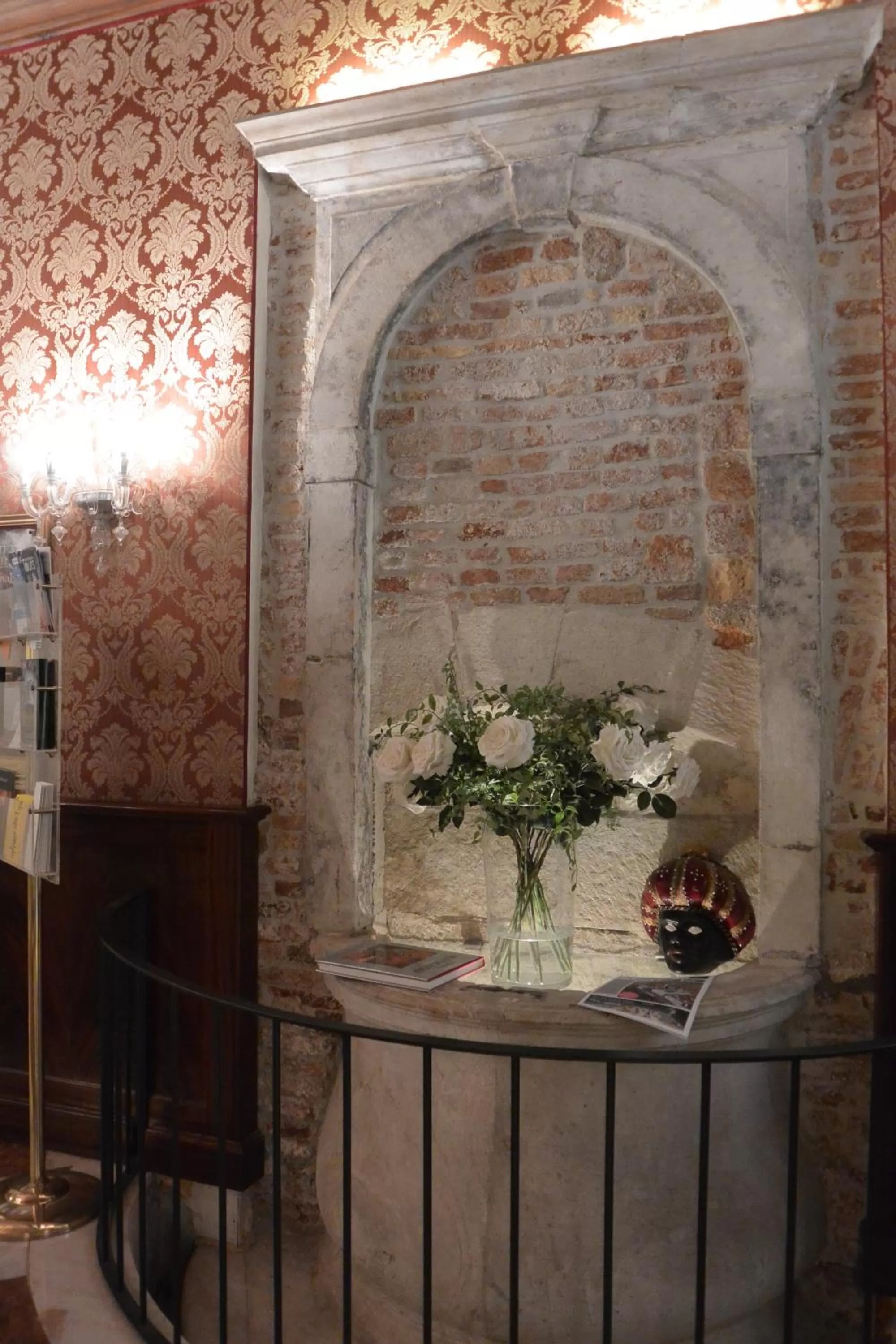 Decorative detail in Duodo Palace Hotel