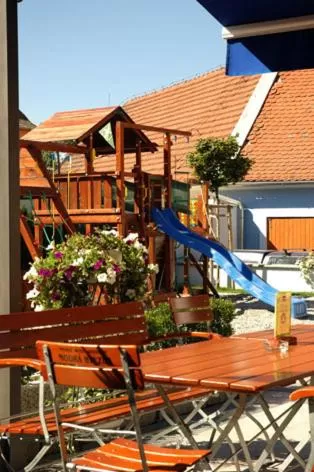 Patio in Hotel Restaurant Modrá Hvězda