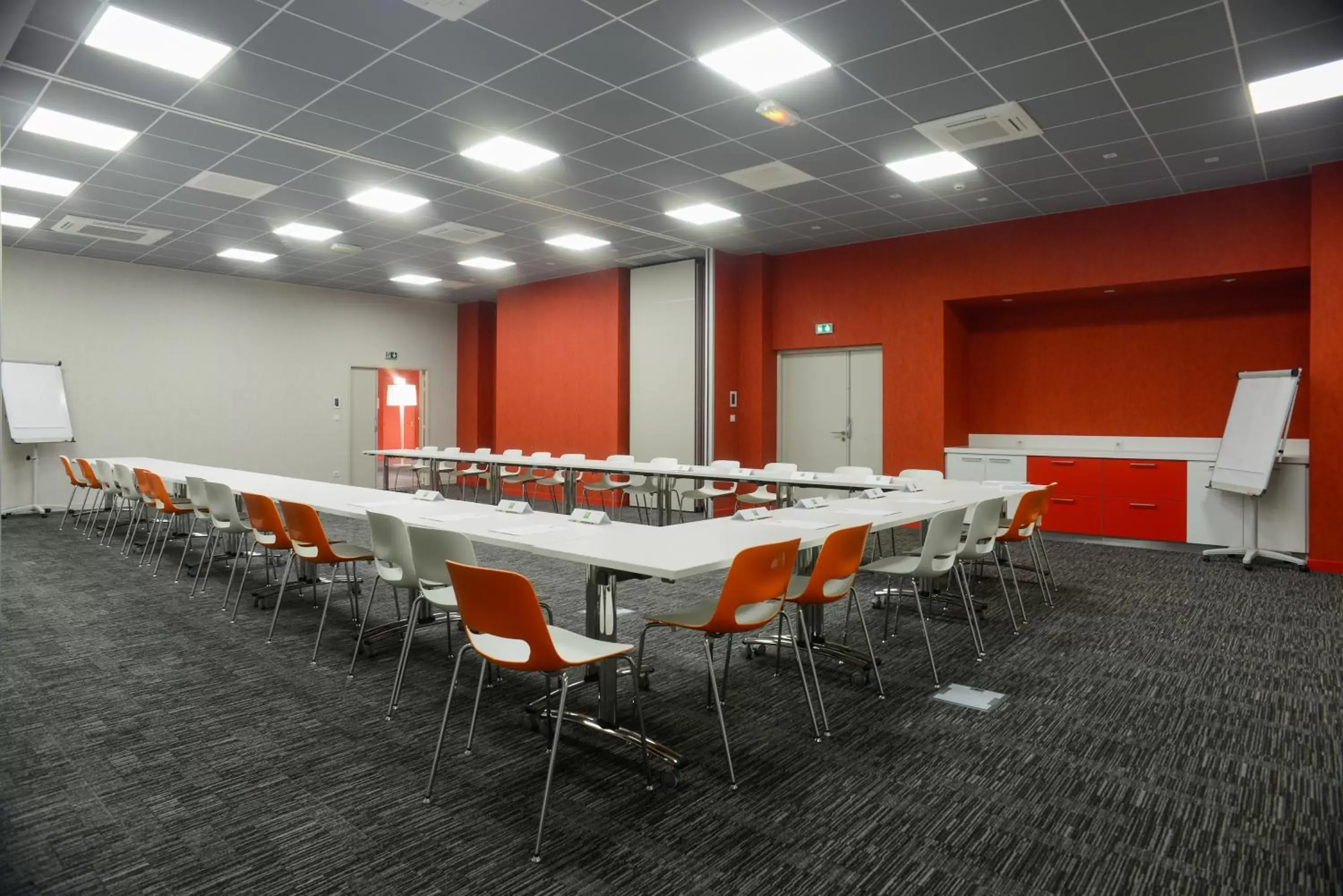 Business facilities in ibis Styles Poitiers Centre
