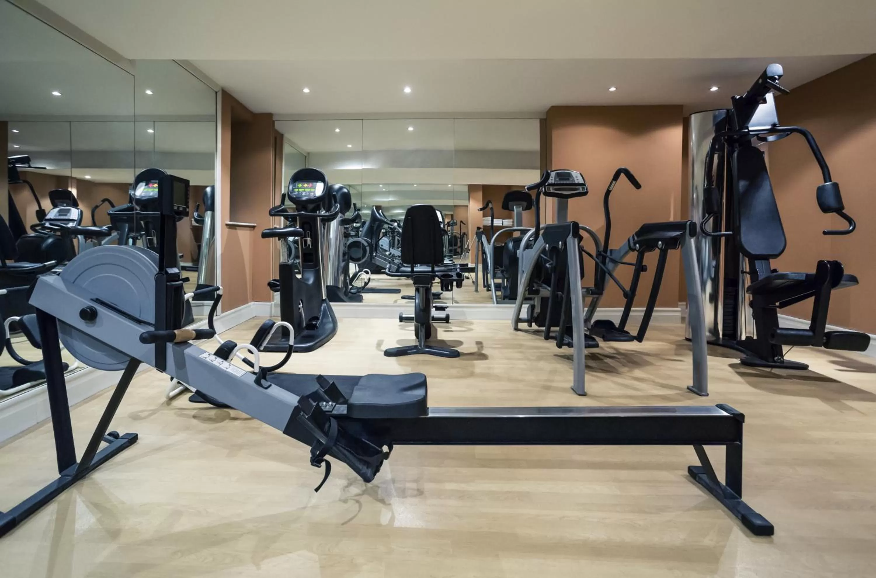 Fitness centre/facilities in Mercure London Heathrow Airport