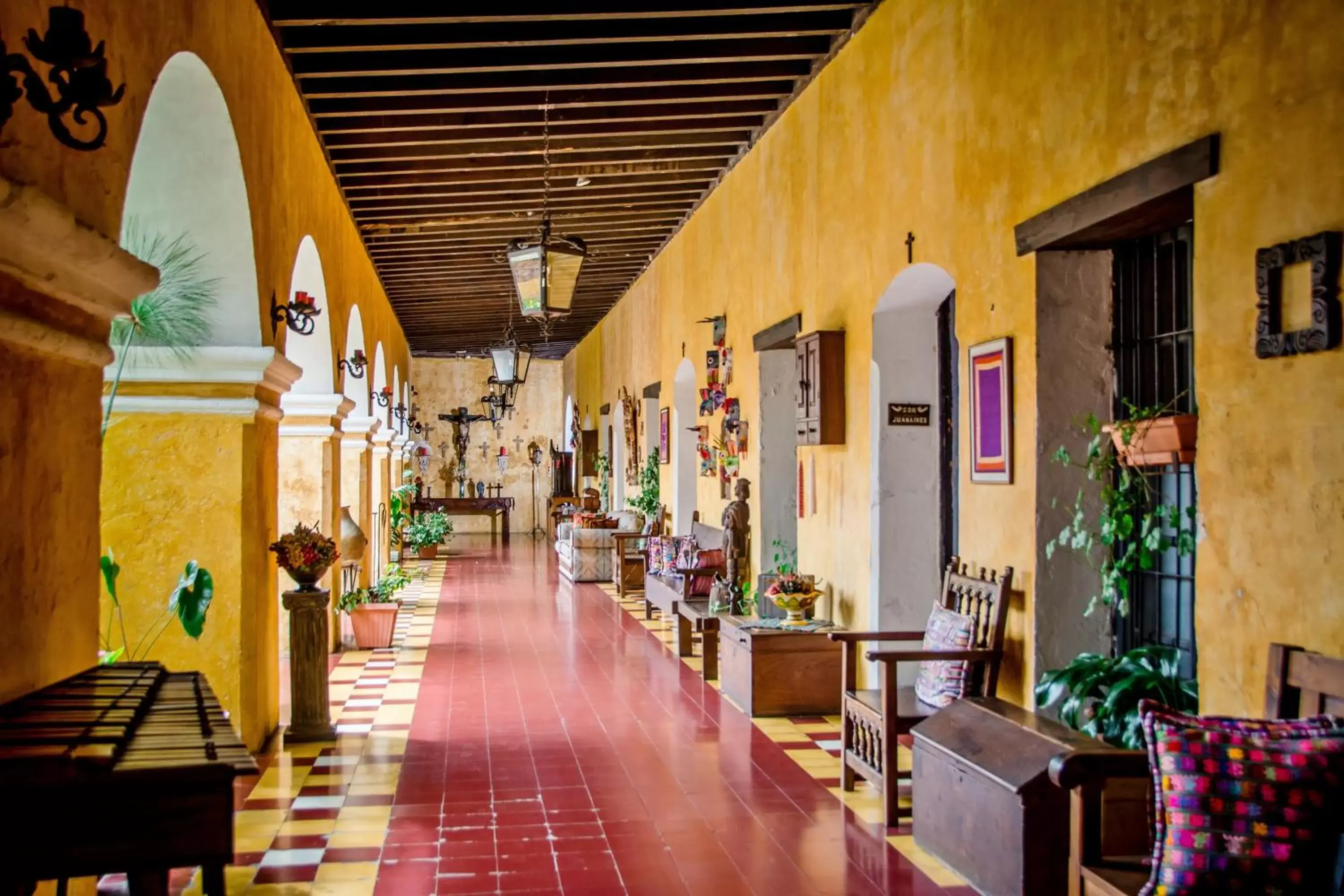 Patio in Hotel Convento Santa Catalina by AHS