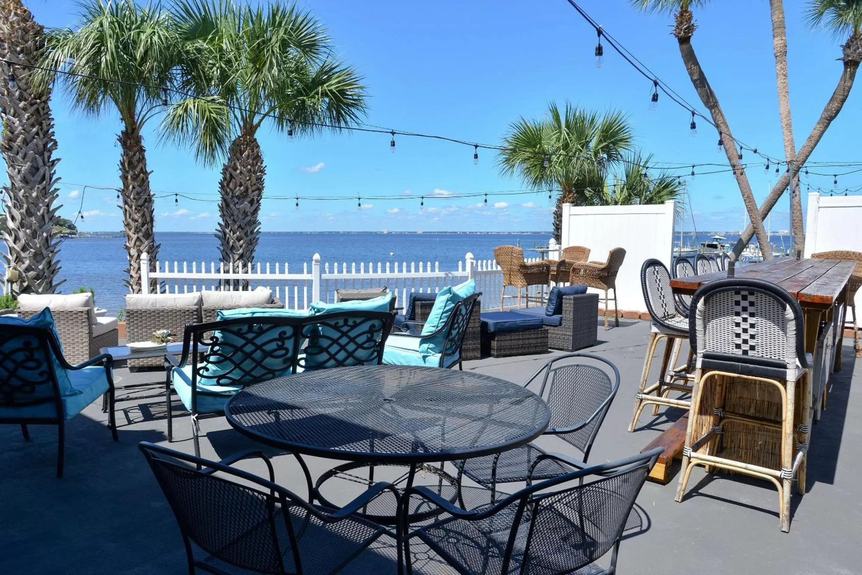 Other, Restaurant/Places to Eat in Quality Inn & Suites on the Bay near Pensacola Beach