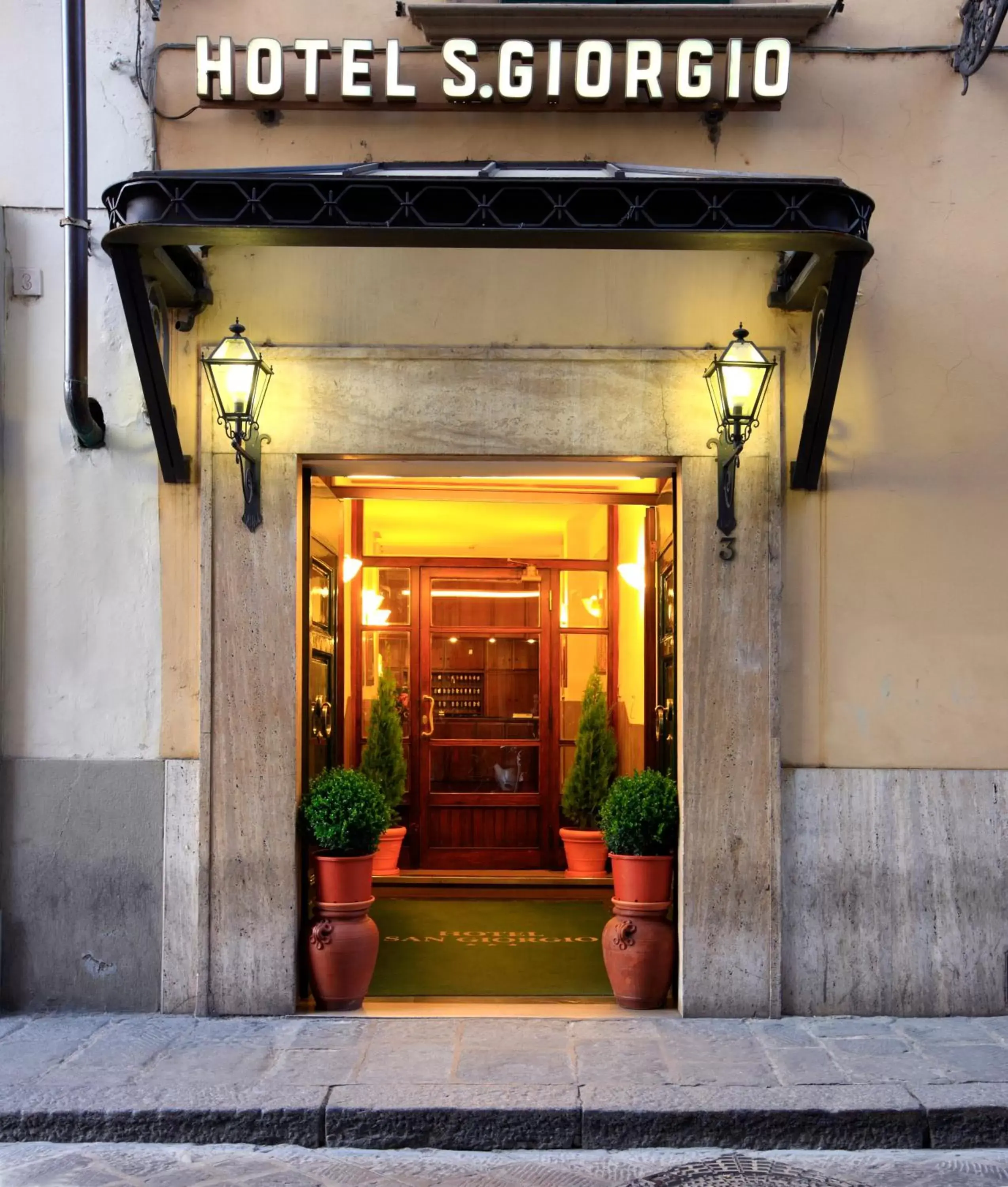 Facade/entrance in Hotel S.Giorgio & Olimpic